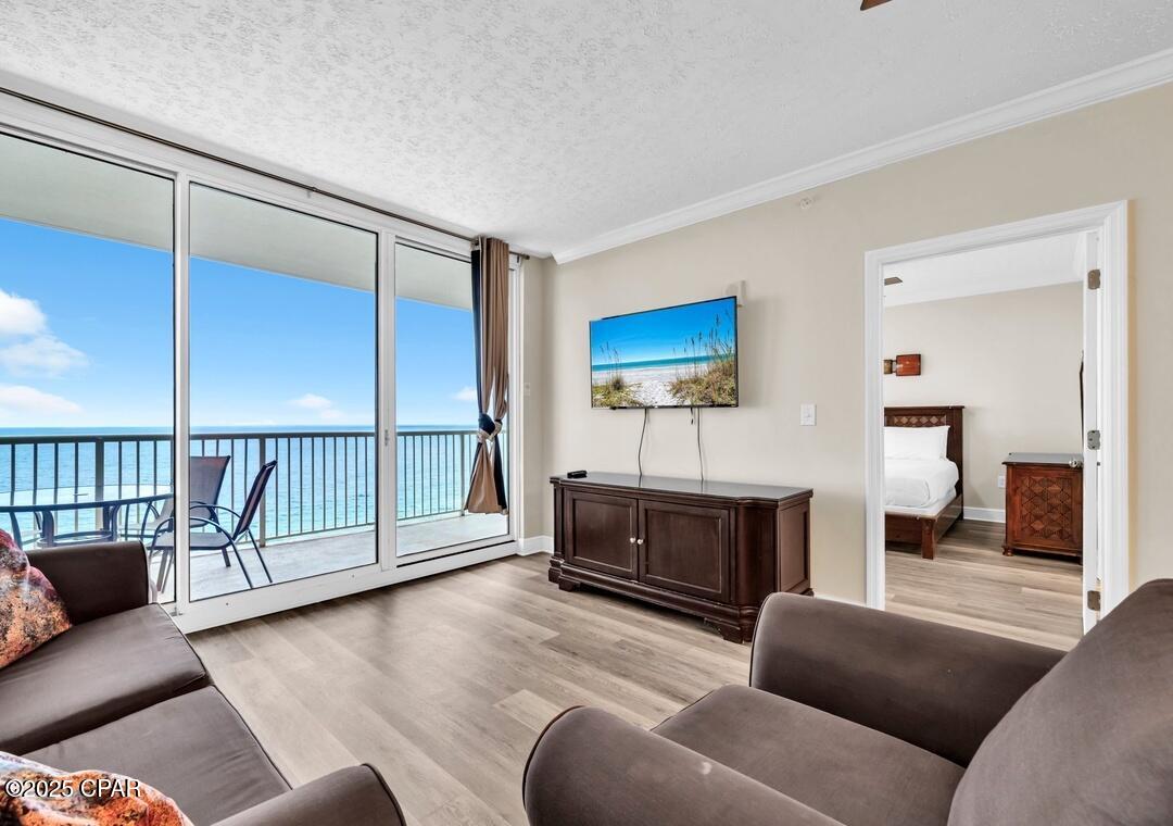 Image 7 For 10901 Front Beach Road 2003