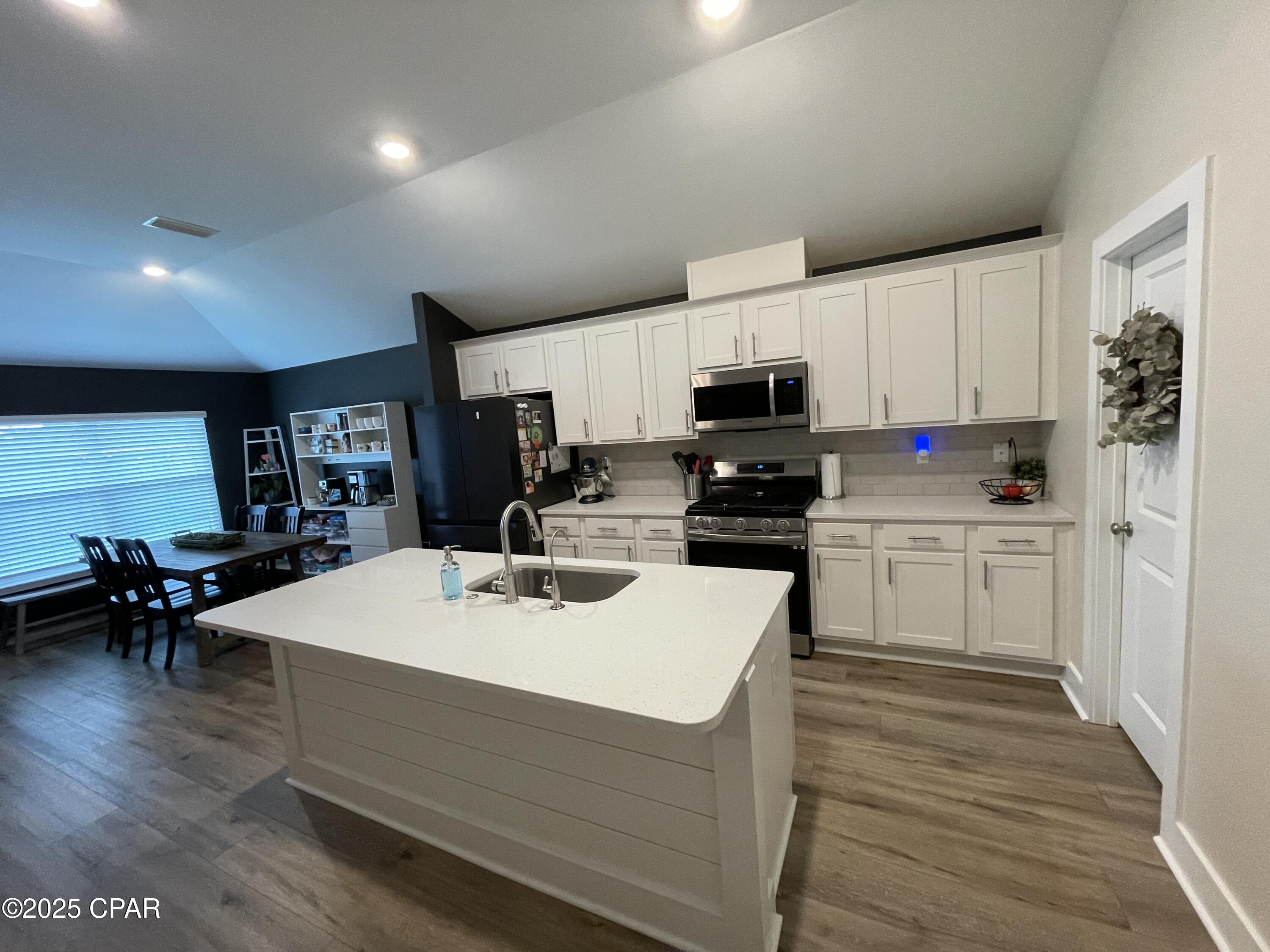 Image 3 For 226 Bayou Bend Lane