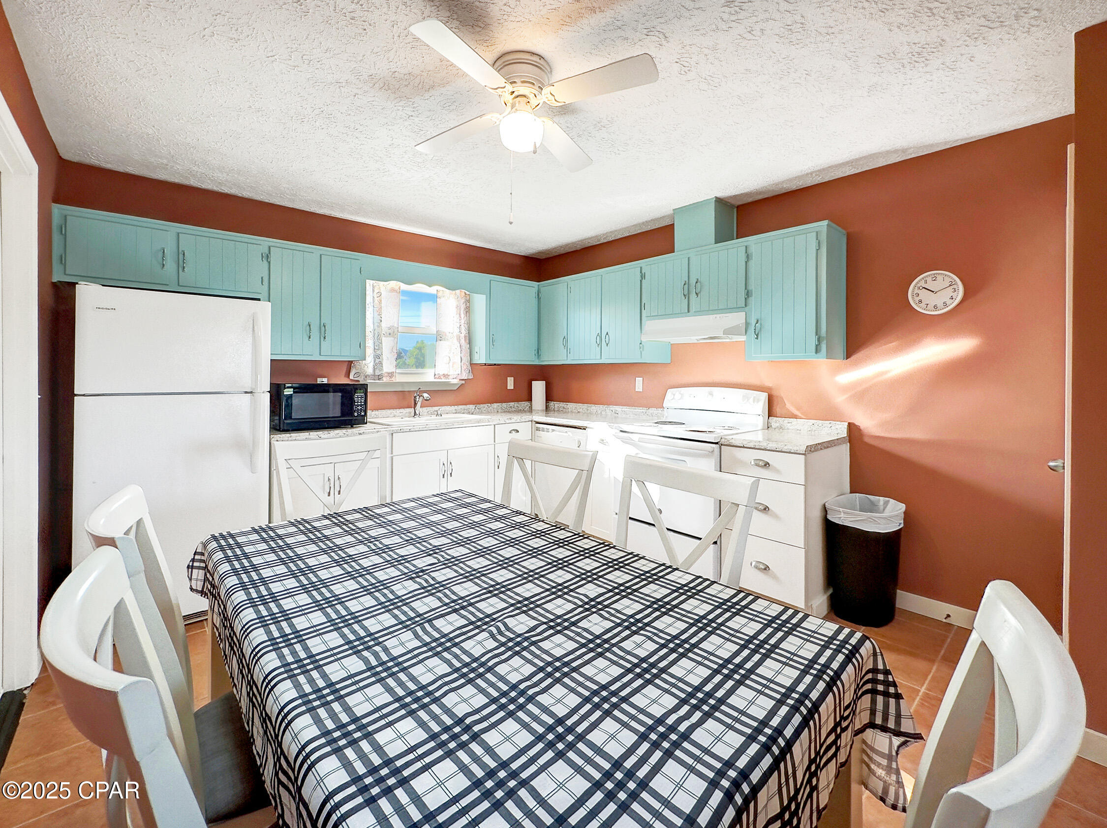 Listing photo id 13 for 309 Hatley Drive