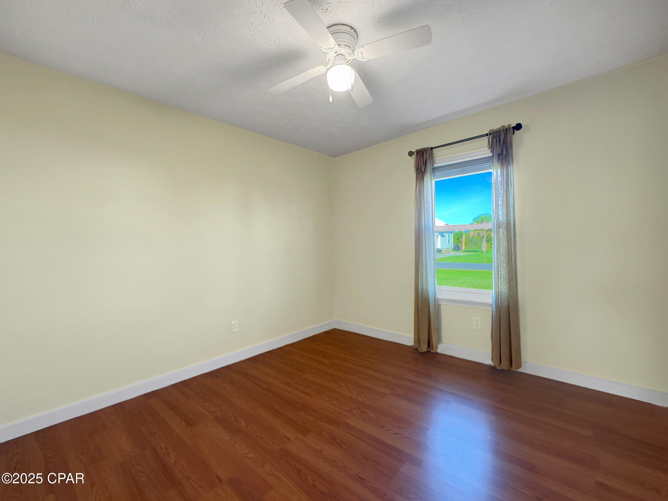 Listing photo id 24 for 309 Hatley Drive