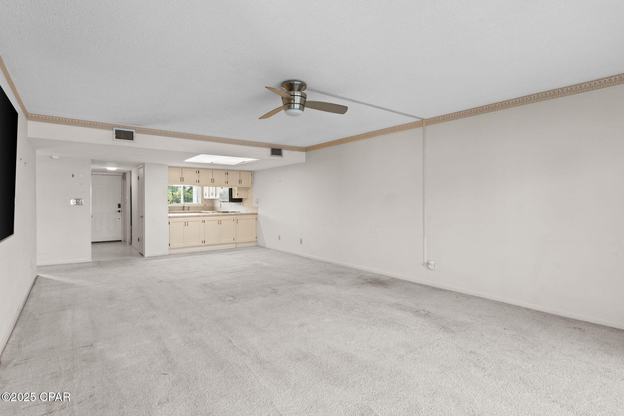 Image 11 For 100 Cherry Street 202