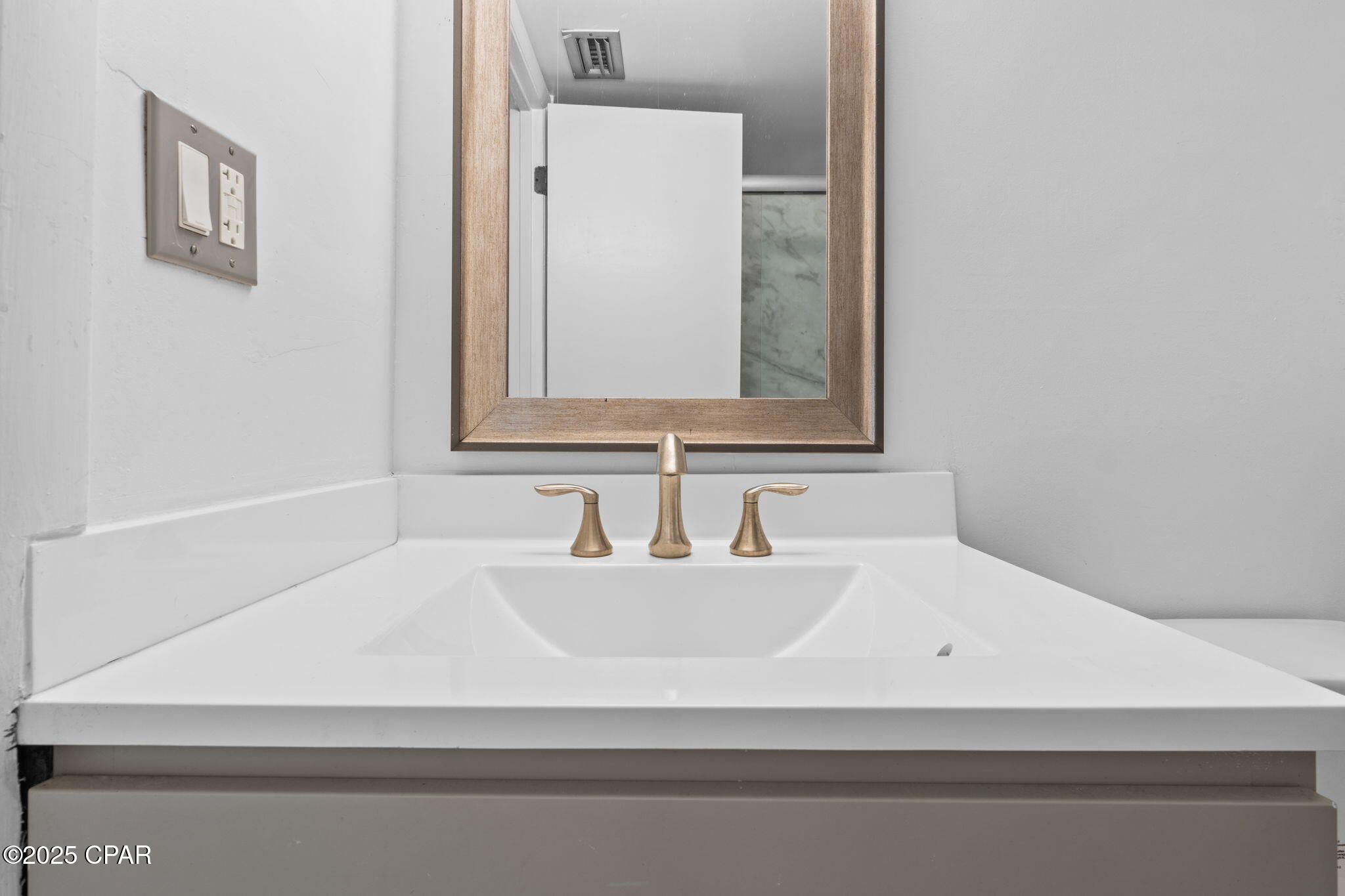 Image 23 For 100 Cherry Street 202