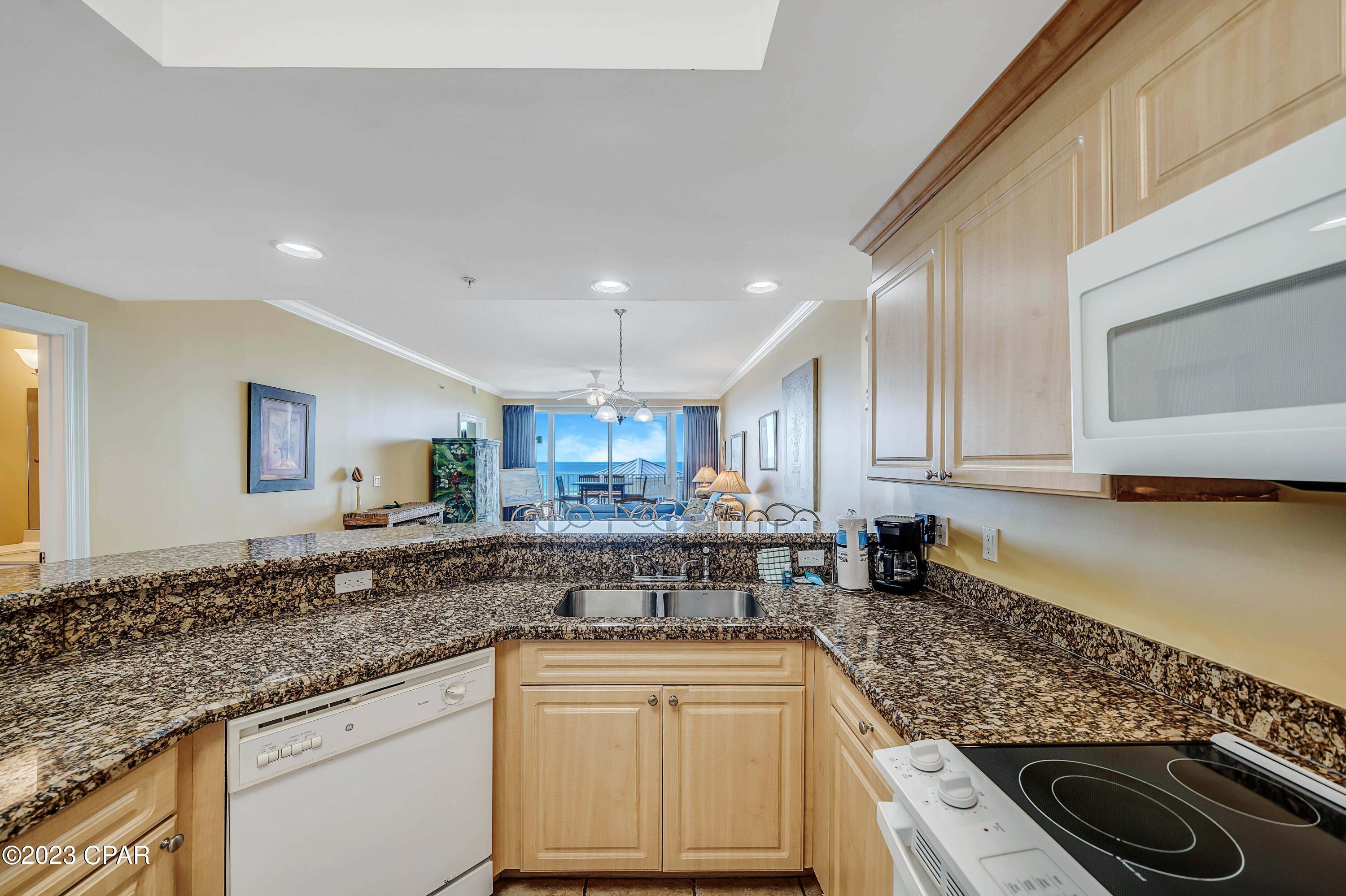 Image 22 For 9450 Thomas Drive 210b