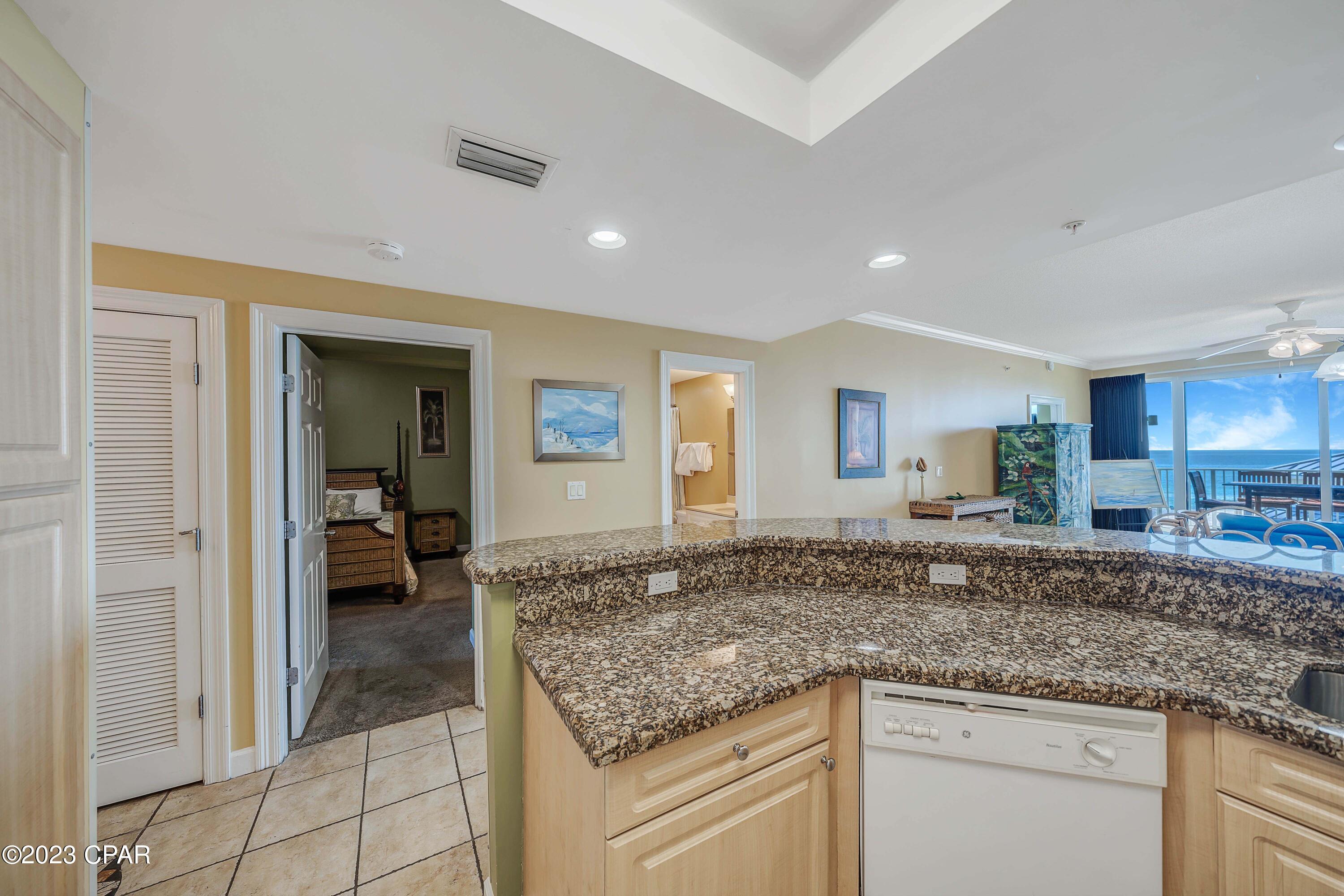 Image 23 For 9450 Thomas Drive 210b