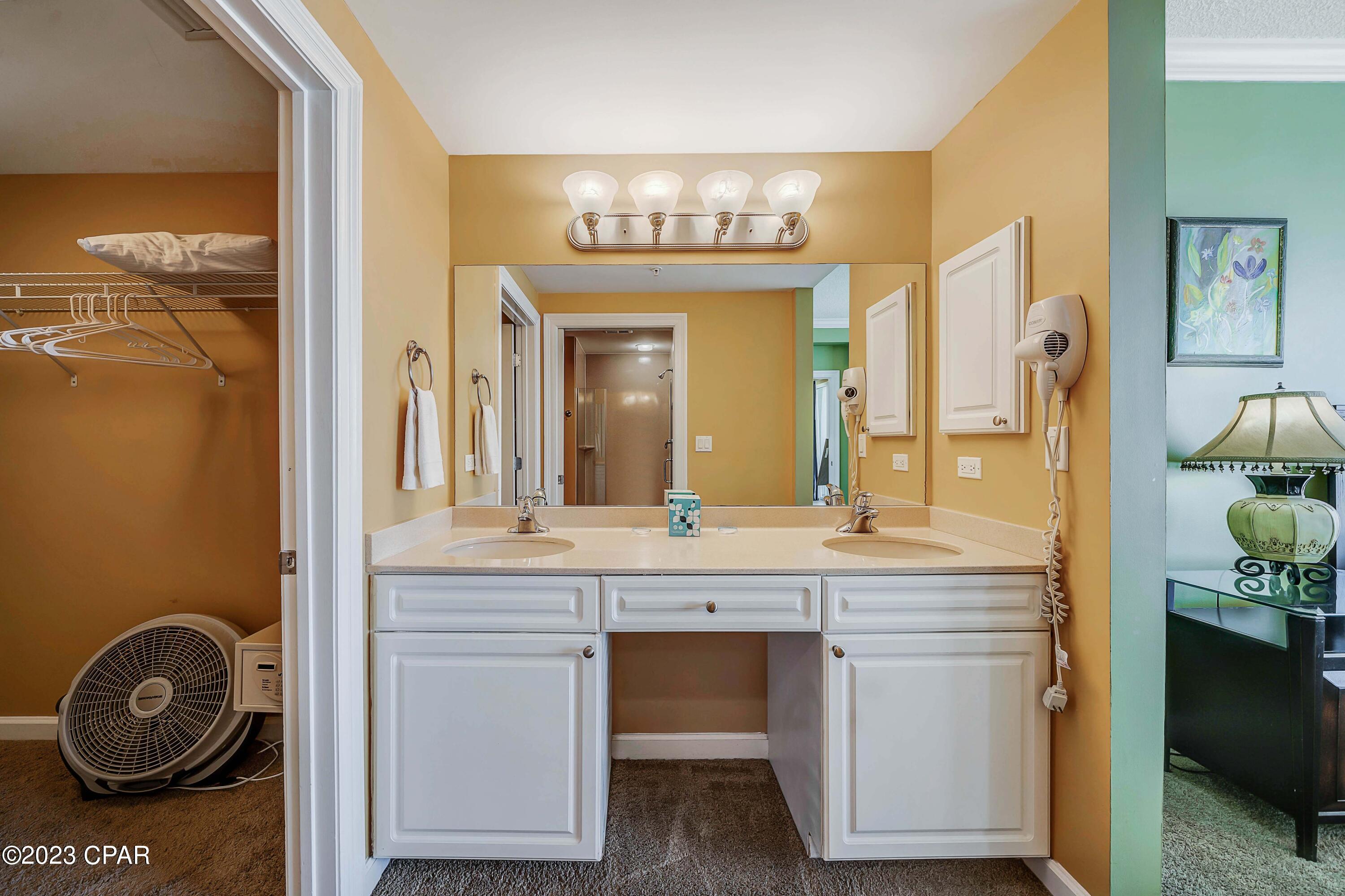 Image 42 For 9450 Thomas Drive 210b