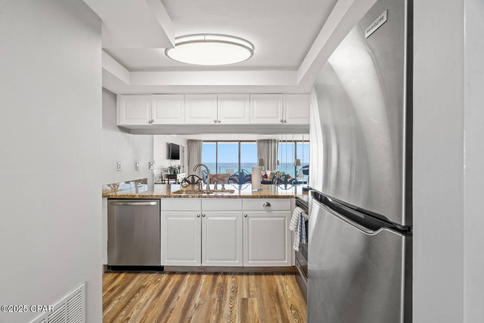 Image 16 For 11619 Front Beach  304