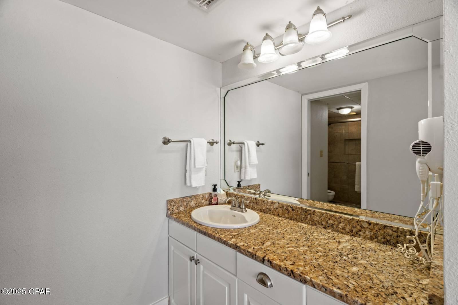 Image 23 For 11619 Front Beach  304