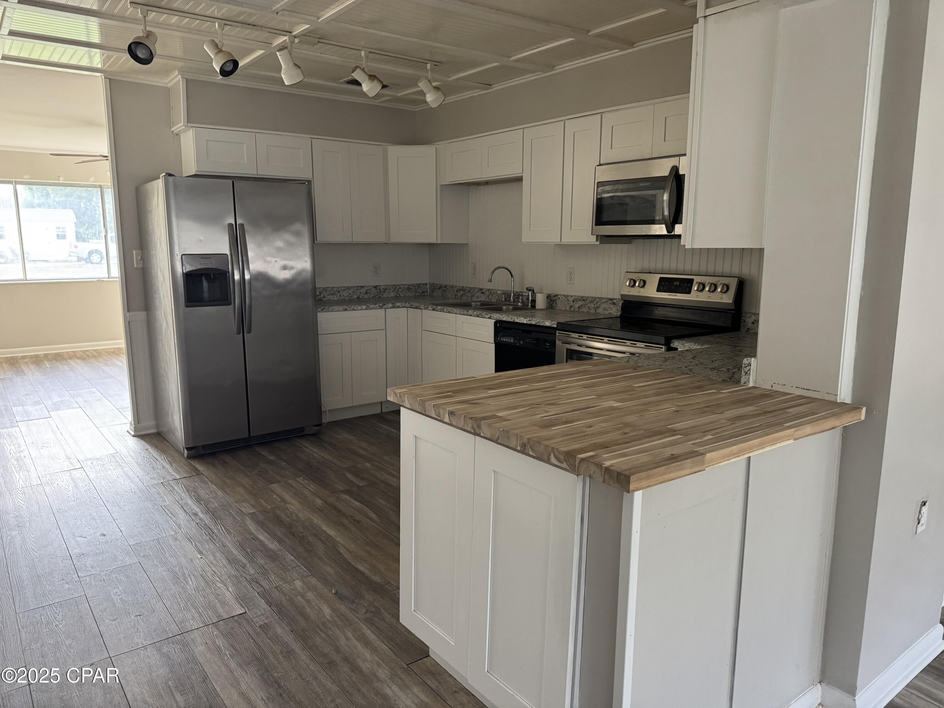 Image 11 For 1912 Chestnut Avenue