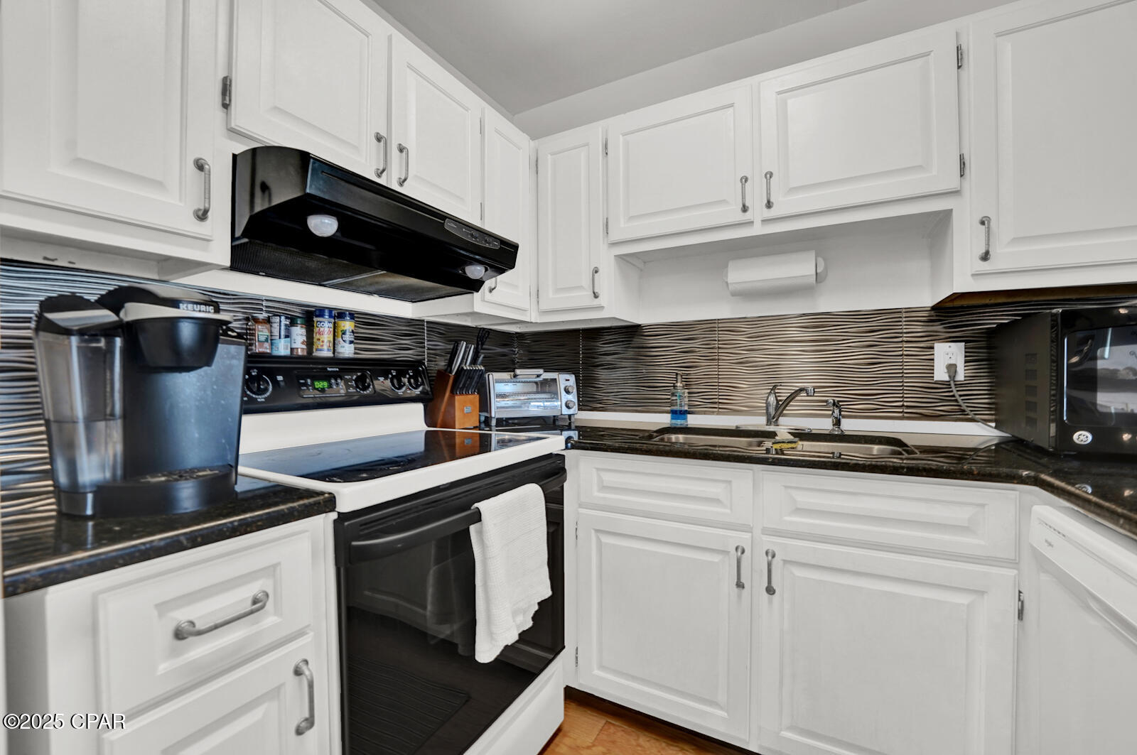 Image 4 For 4725 Bay Point Road Road 261