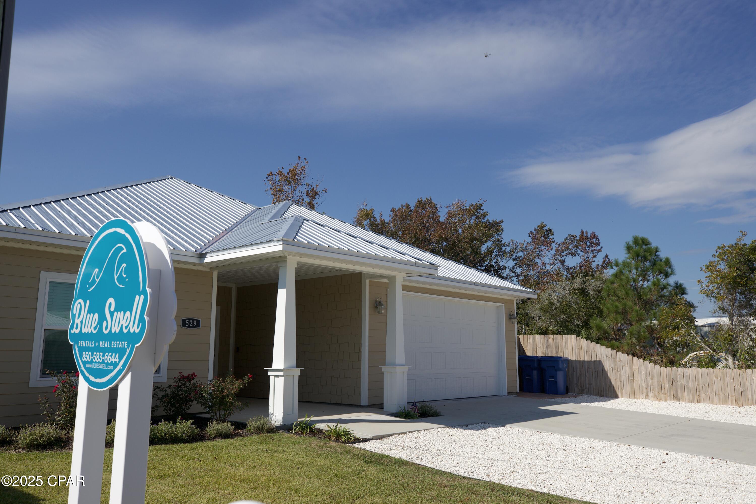 Image 56 For 529 Christmas Tree Lane