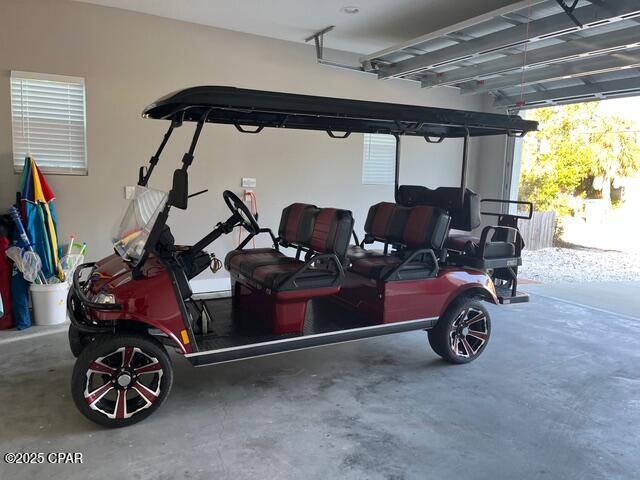 Image 62 For 529 Christmas Tree Lane