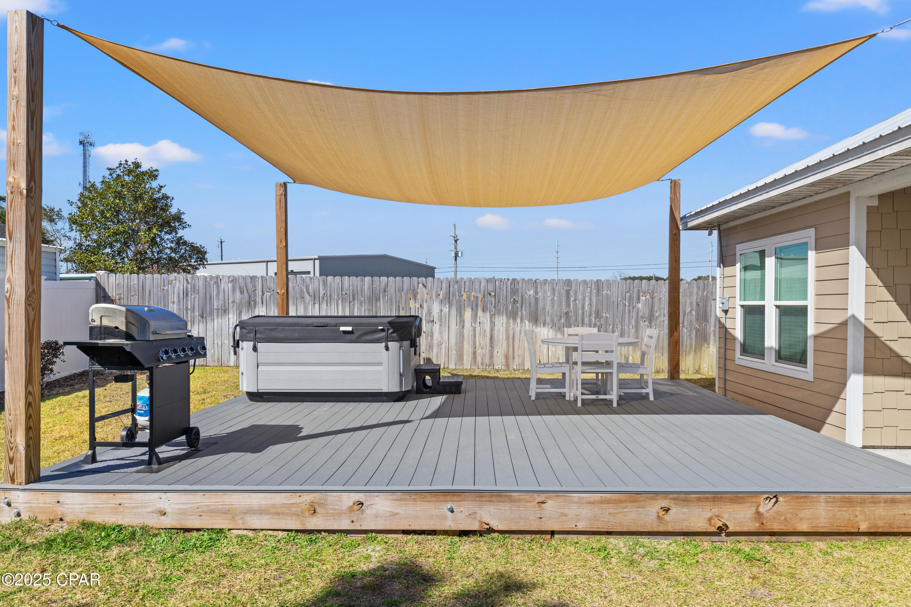 Image 69 For 529 Christmas Tree Lane