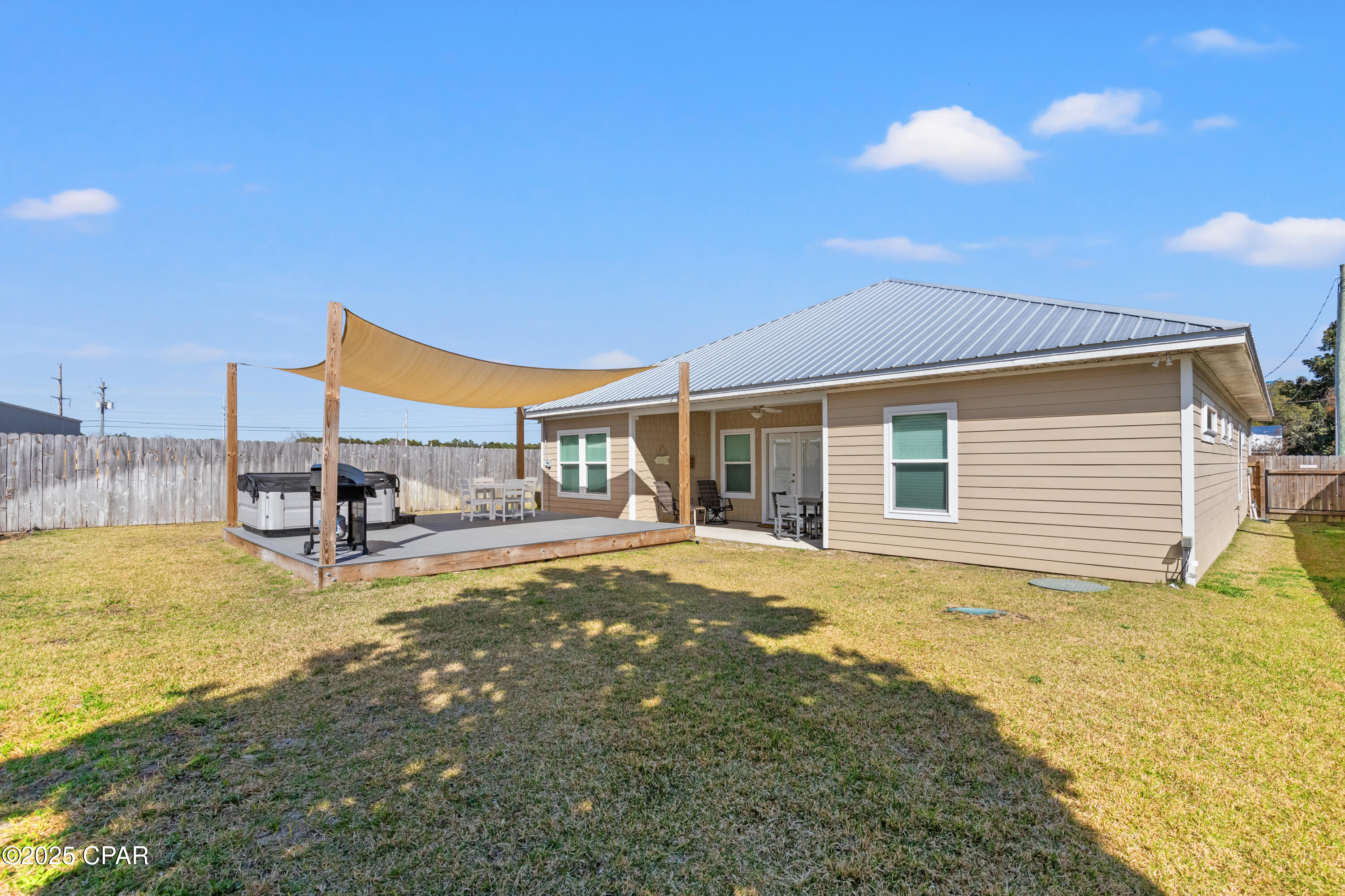 Image 70 For 529 Christmas Tree Lane