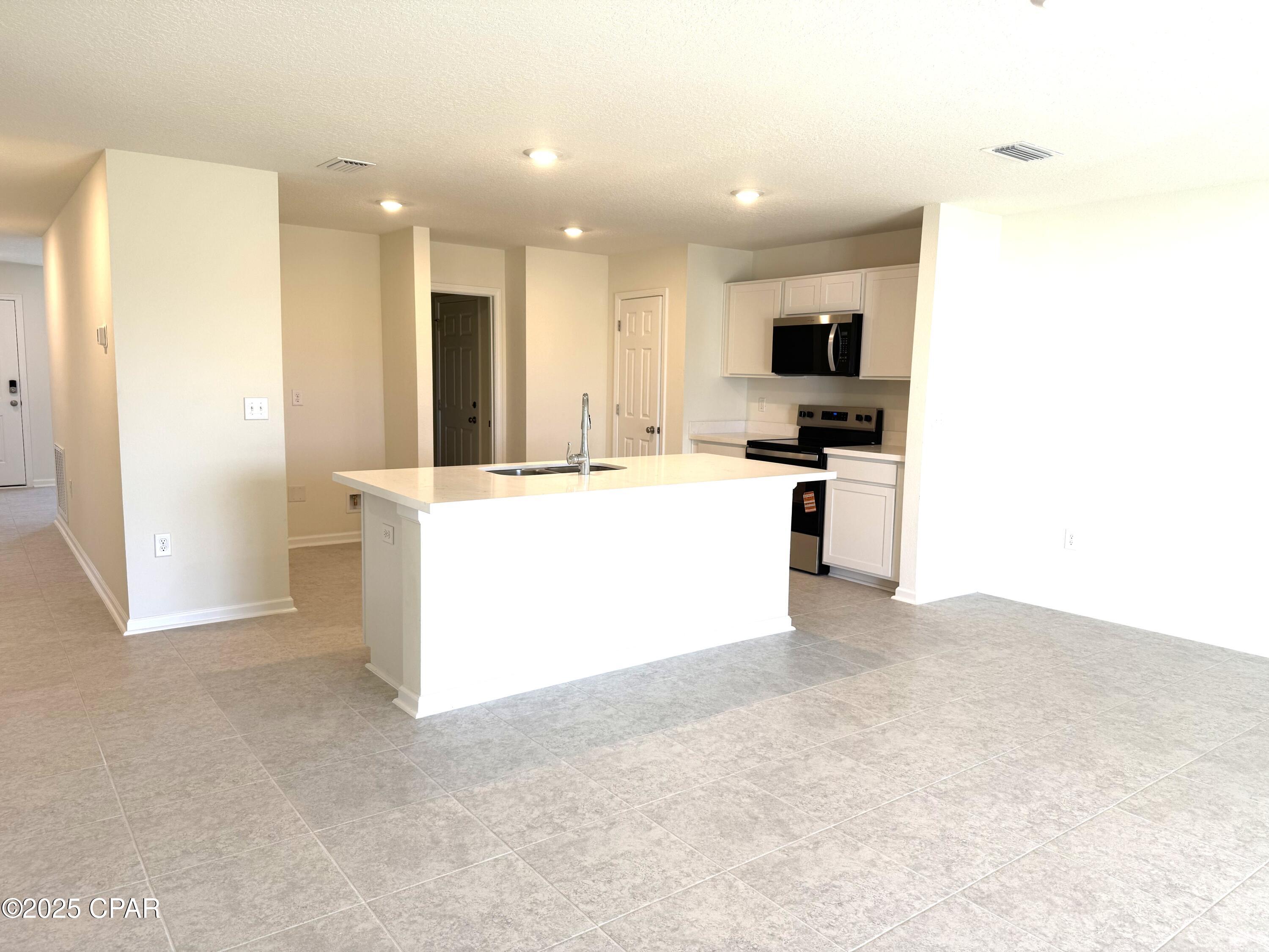 Image 3 For 461 Salt Creek Lane  7