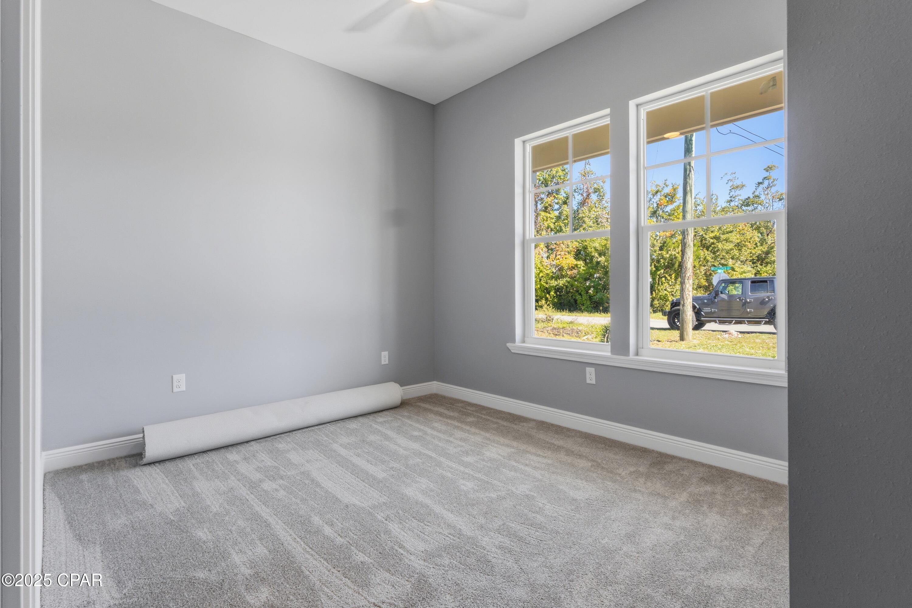 Image 18 For 2445 Mercedes Avenue