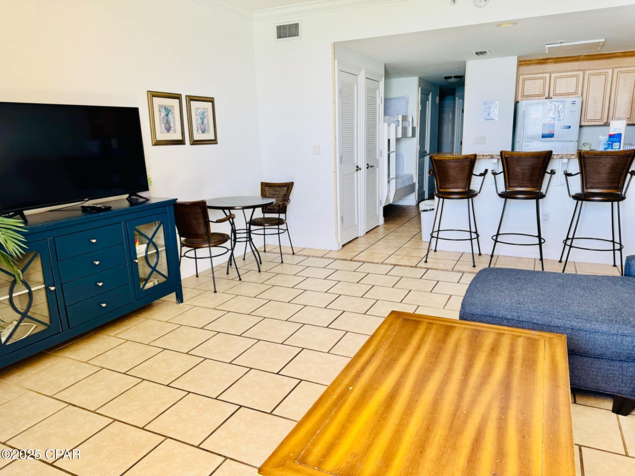 Image 8 For 9450 Thomas Drive 1805d