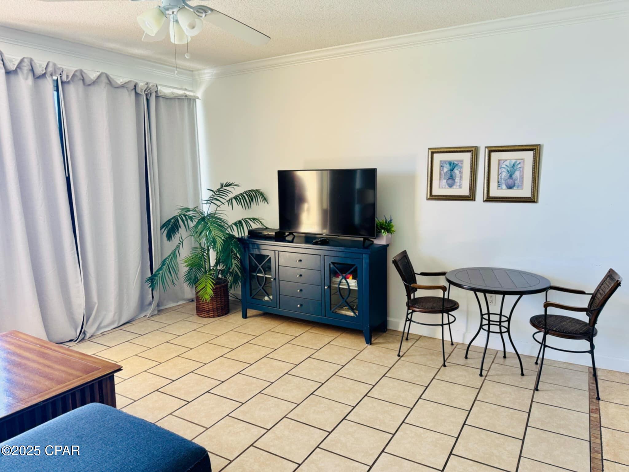 Image 9 For 9450 Thomas Drive 1805d