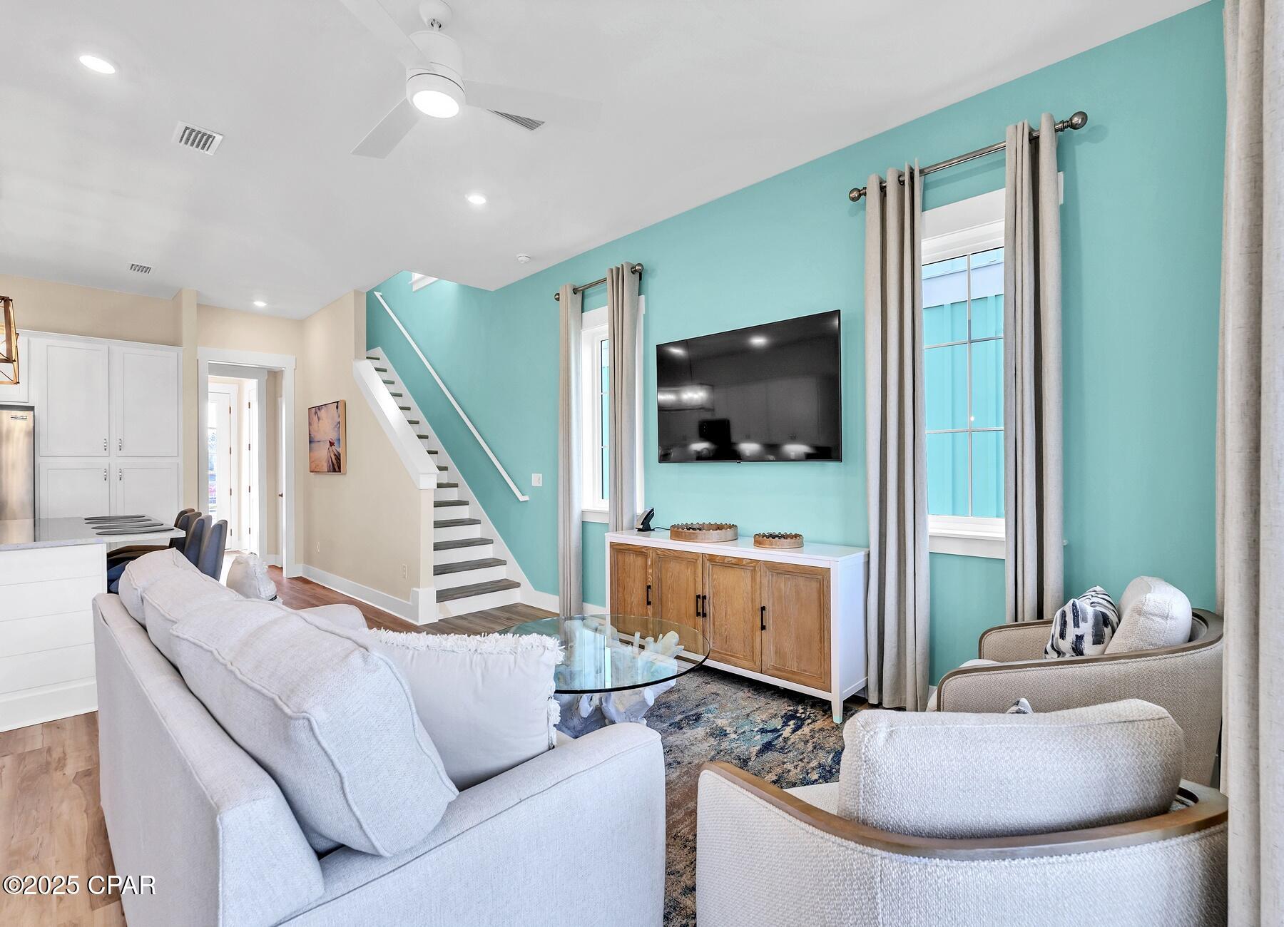 Listing photo id 17 for 129 Paradise Found Circle