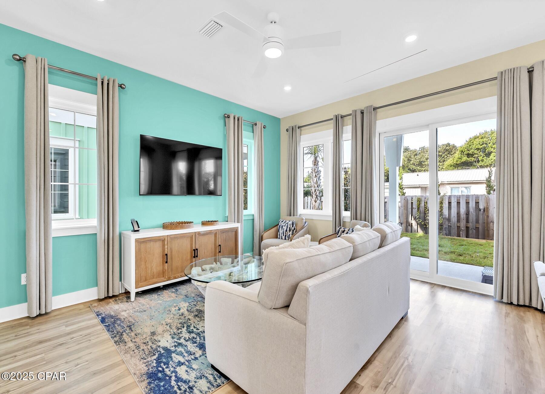 Listing photo id 20 for 129 Paradise Found Circle