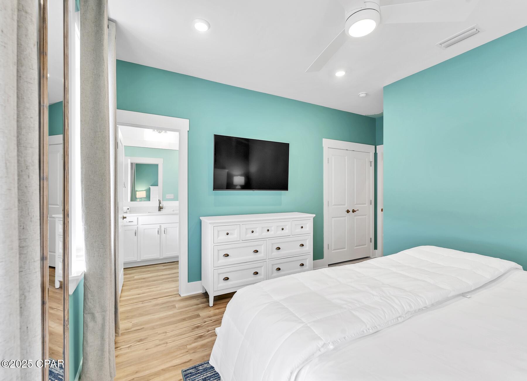 Listing photo id 22 for 129 Paradise Found Circle