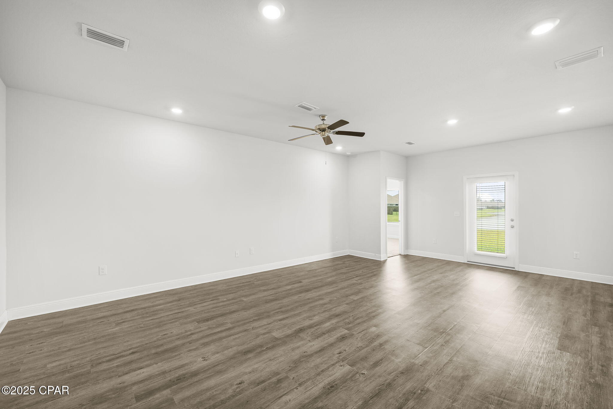 Image 14 For 464 Eagle Lake Way