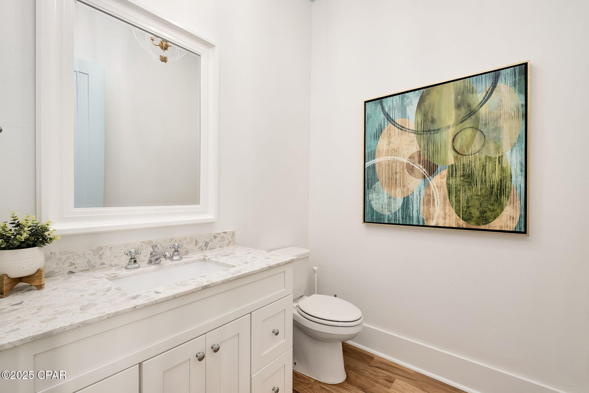 Listing photo id 34 for 20405 Front Beach Road Road