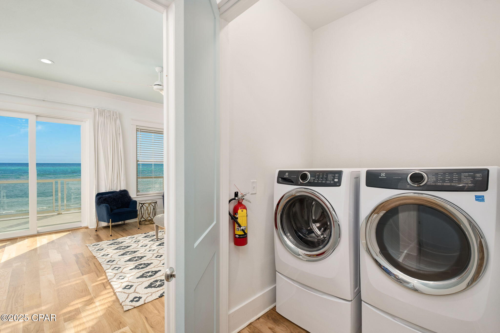 Listing photo id 46 for 20405 Front Beach Road Road