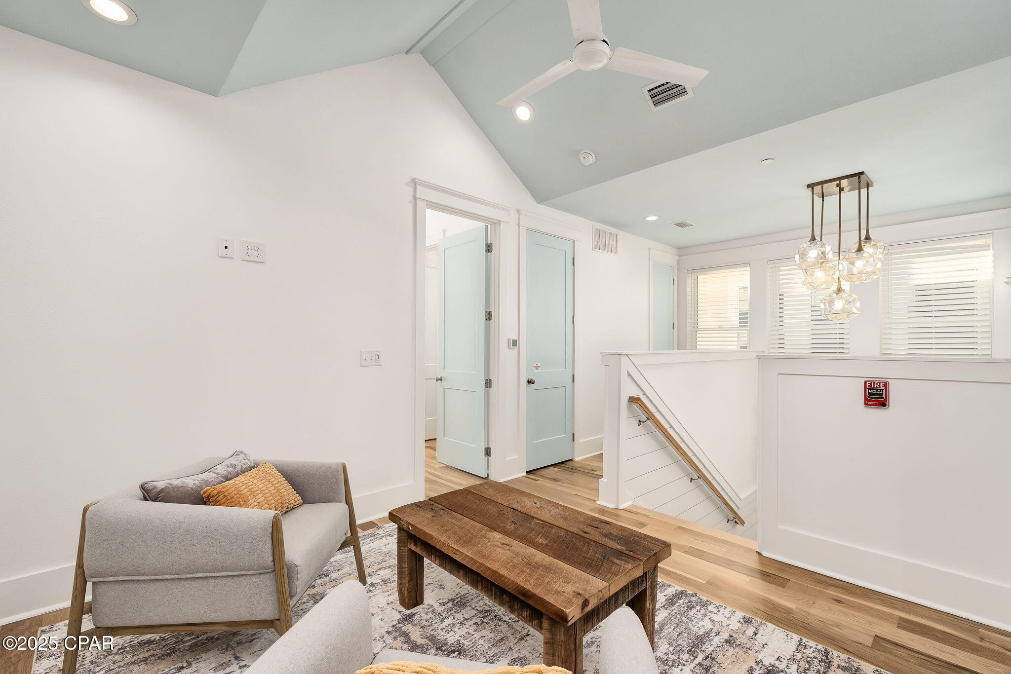 Listing photo id 53 for 20405 Front Beach Road Road