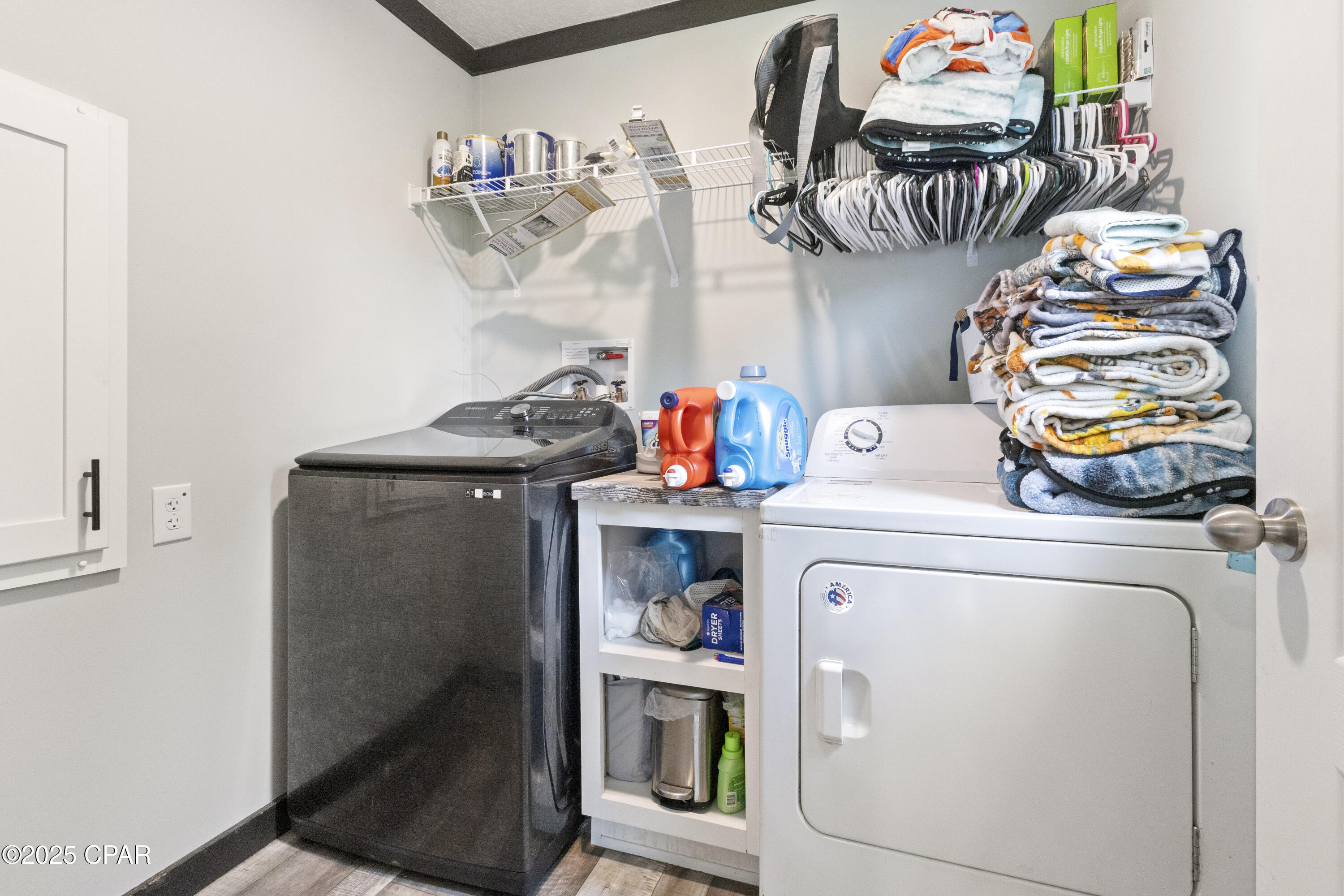 Image 11 For 327 Berthe Avenue