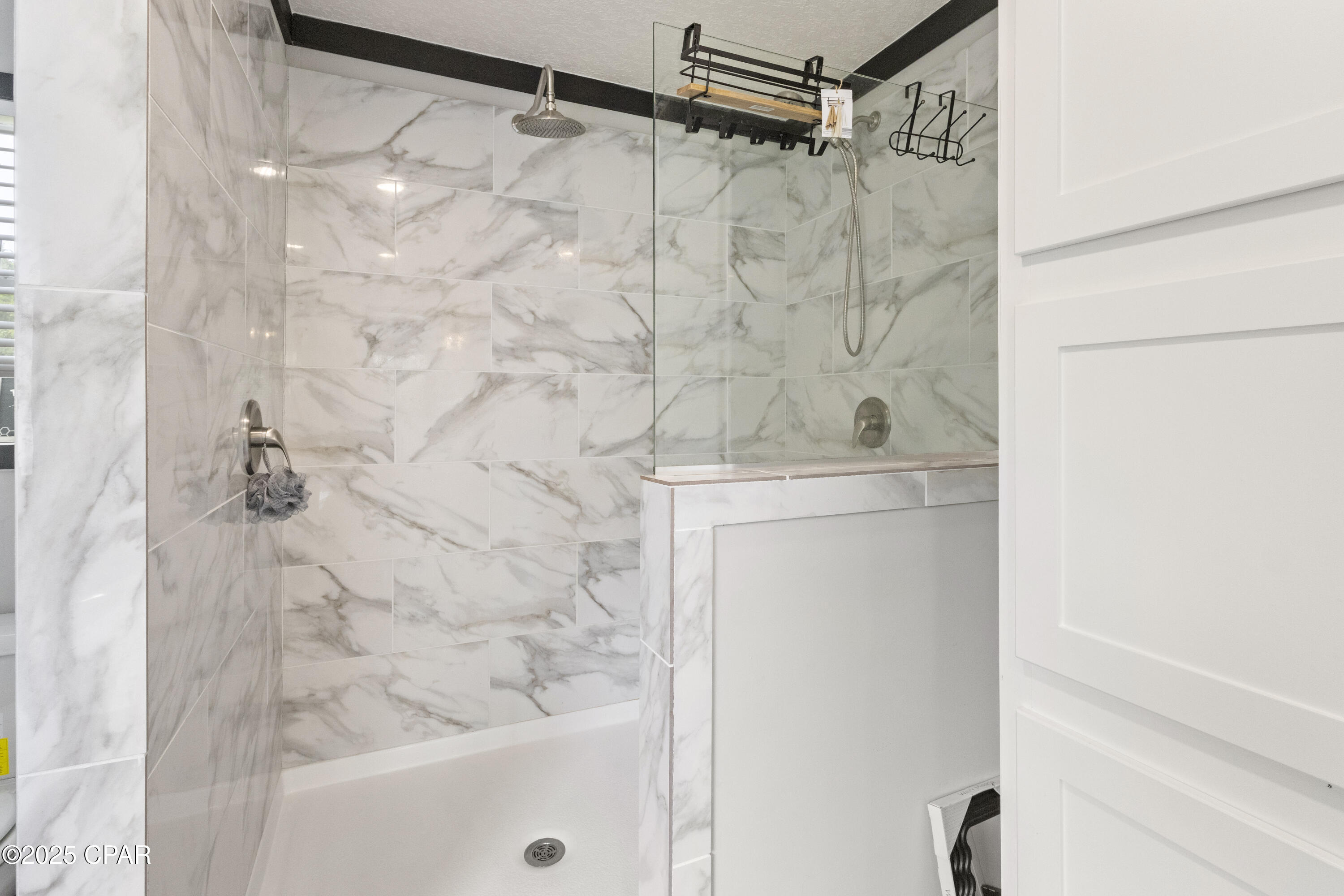 Image 16 For 327 Berthe Avenue