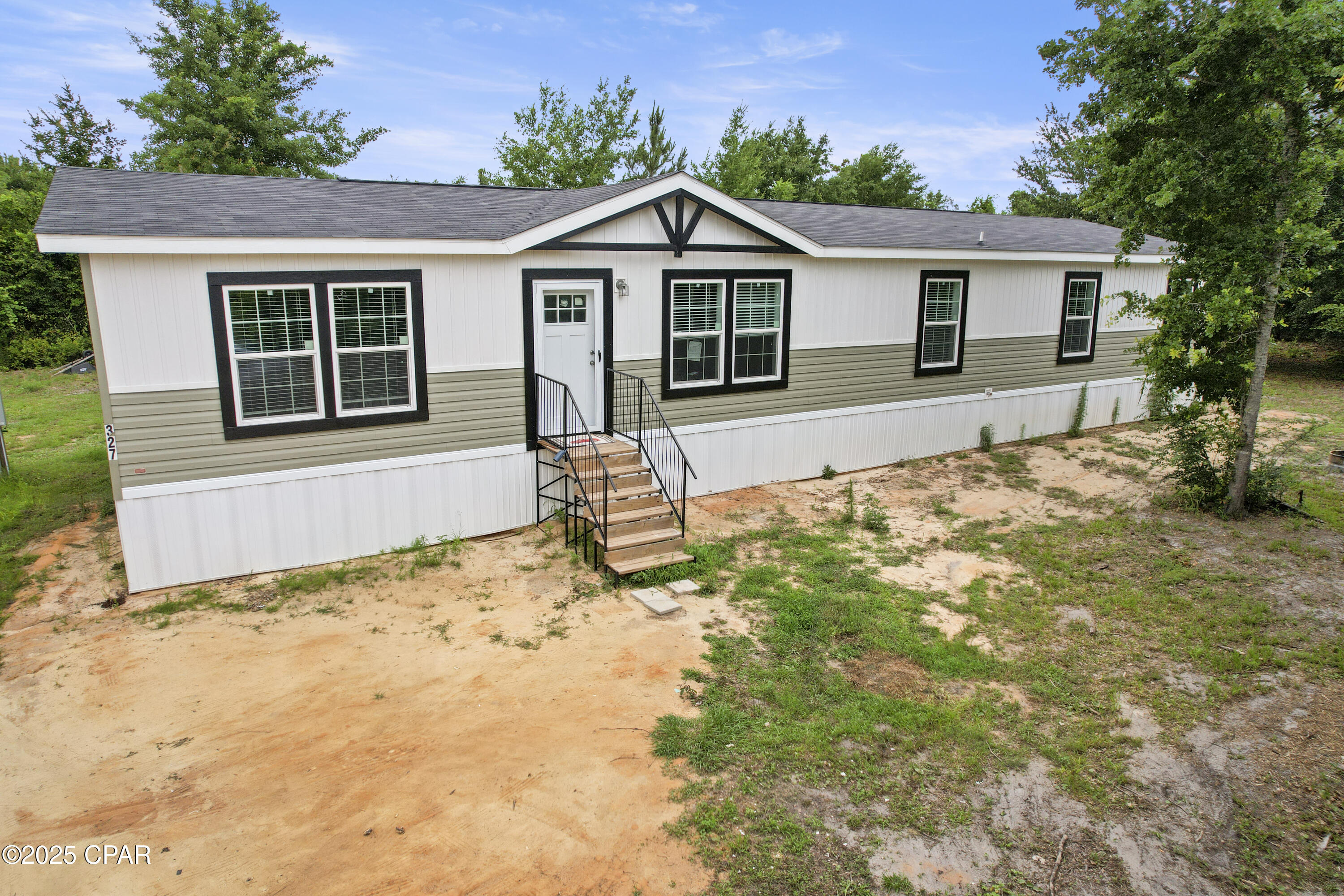 Image 2 For 327 Berthe Avenue