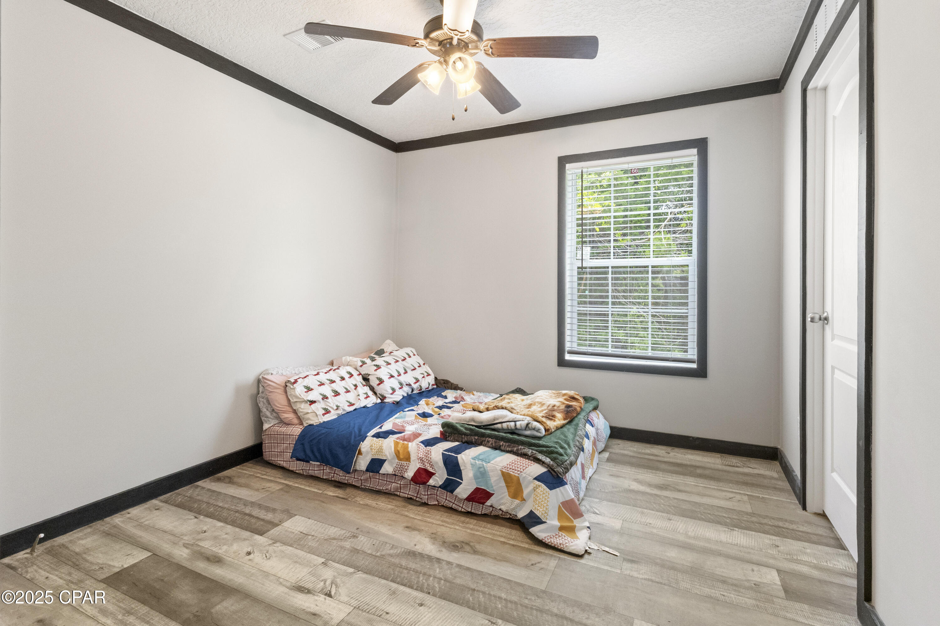 Image 20 For 327 Berthe Avenue