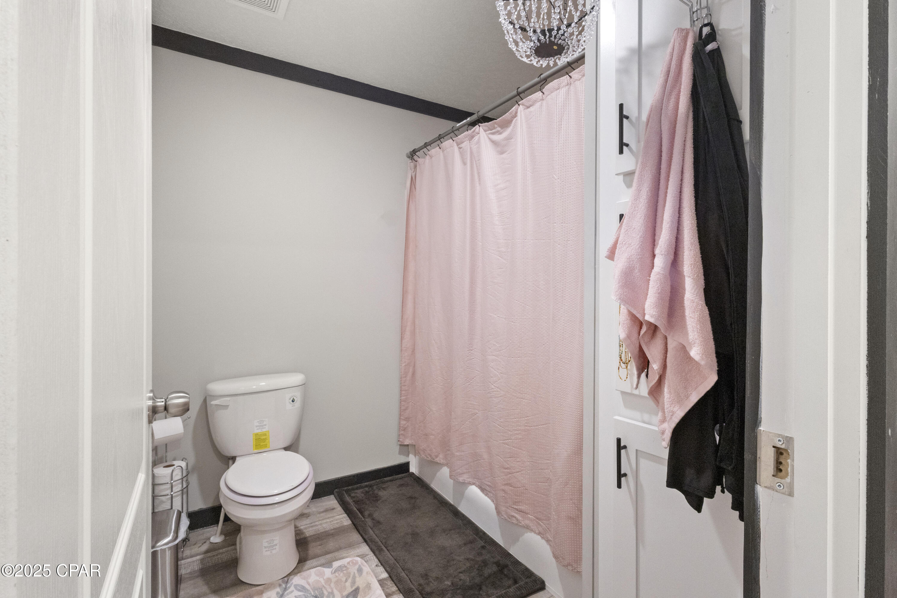 Image 22 For 327 Berthe Avenue