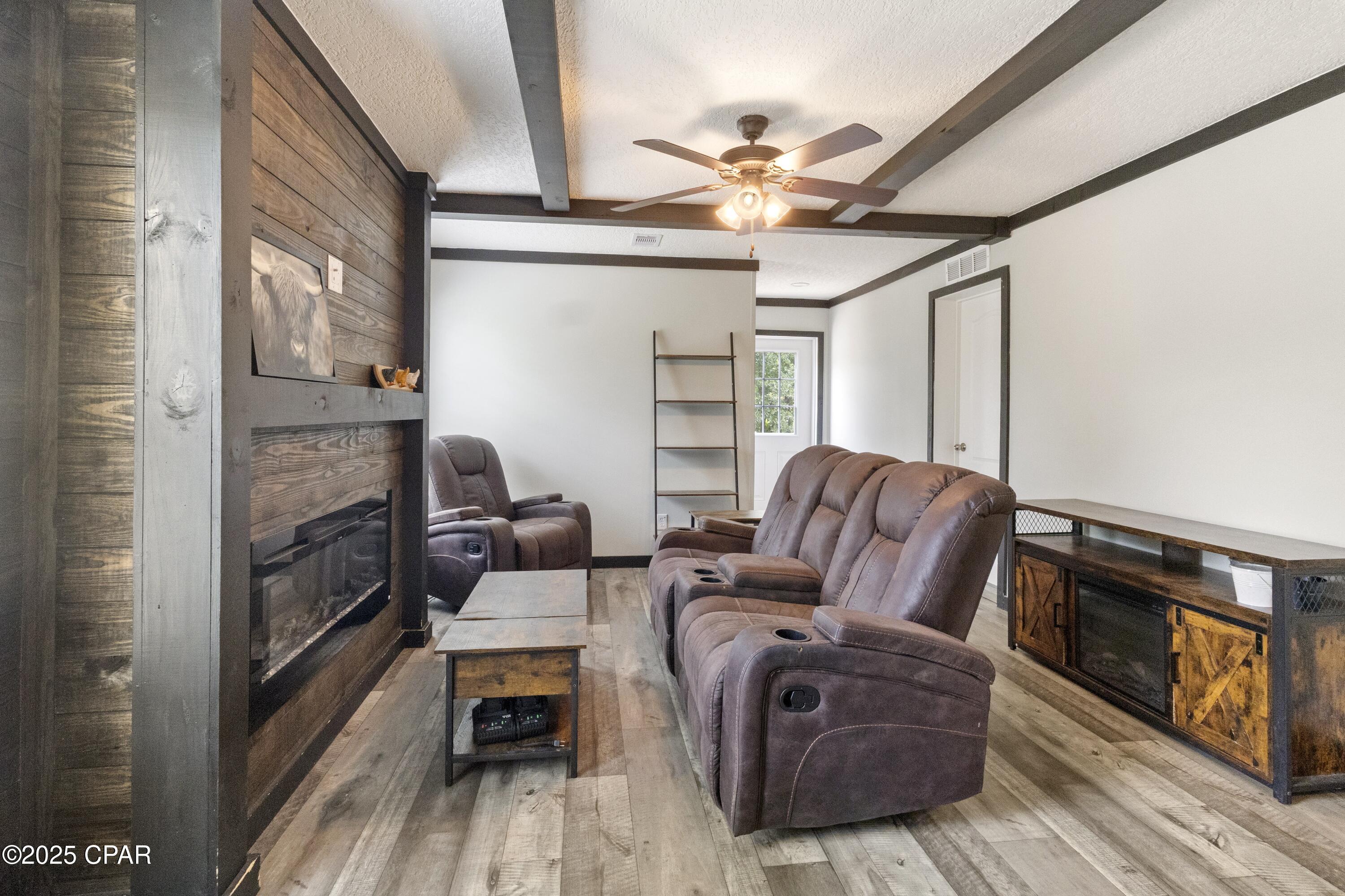 Image 25 For 327 Berthe Avenue