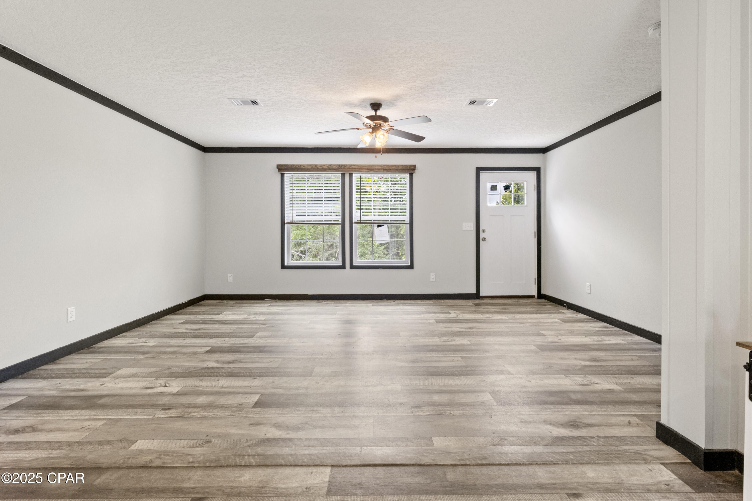 Image 5 For 327 Berthe Avenue