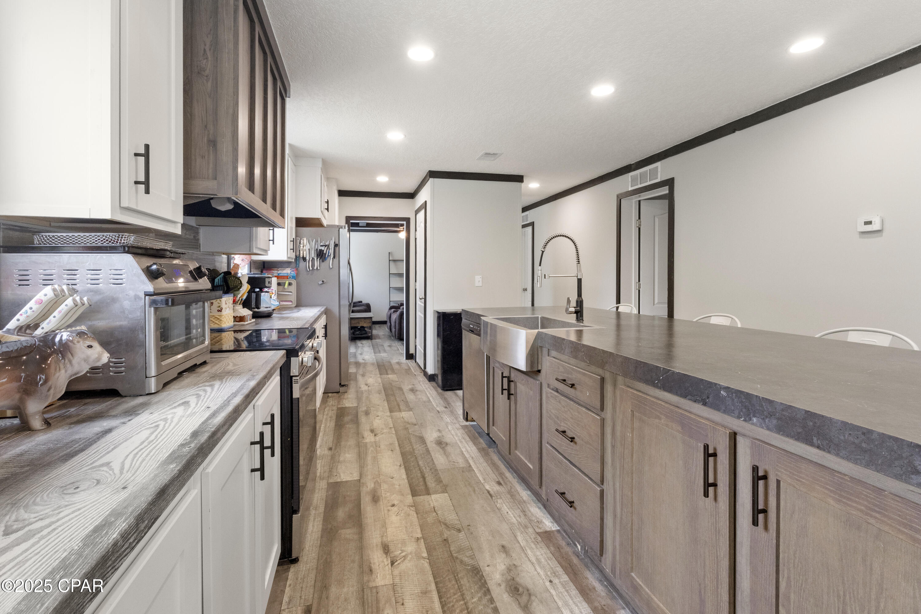 Image 7 For 327 Berthe Avenue