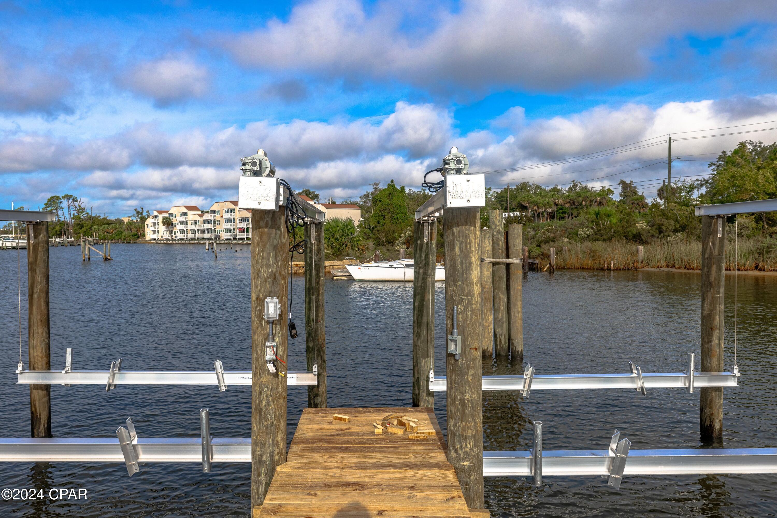 Image 12 For 1524 5th, Business 98 Street