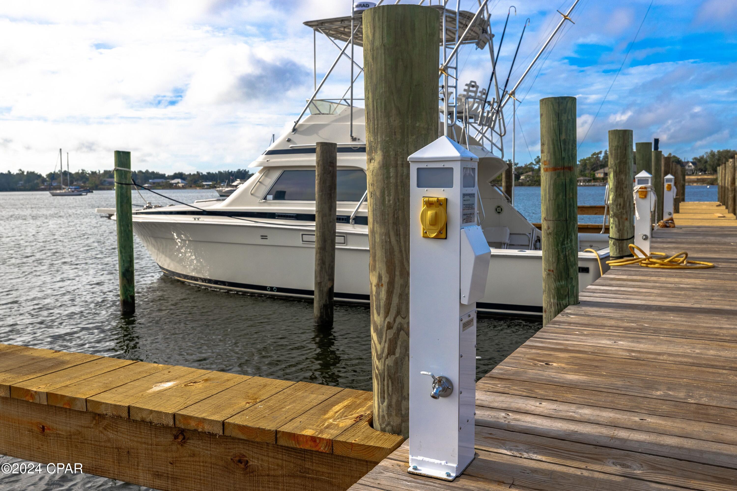 Image 13 For 1524 5th, Business 98 Street