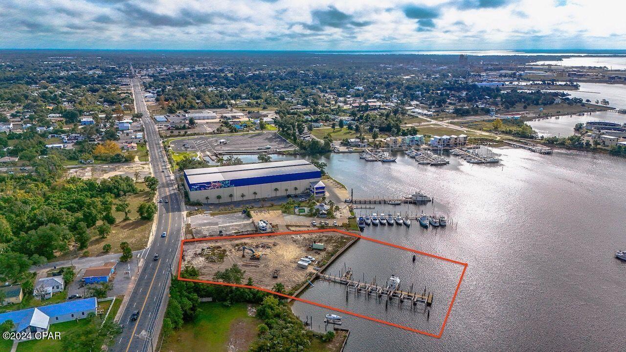 Image 24 For 1524 5th, Business 98 Street