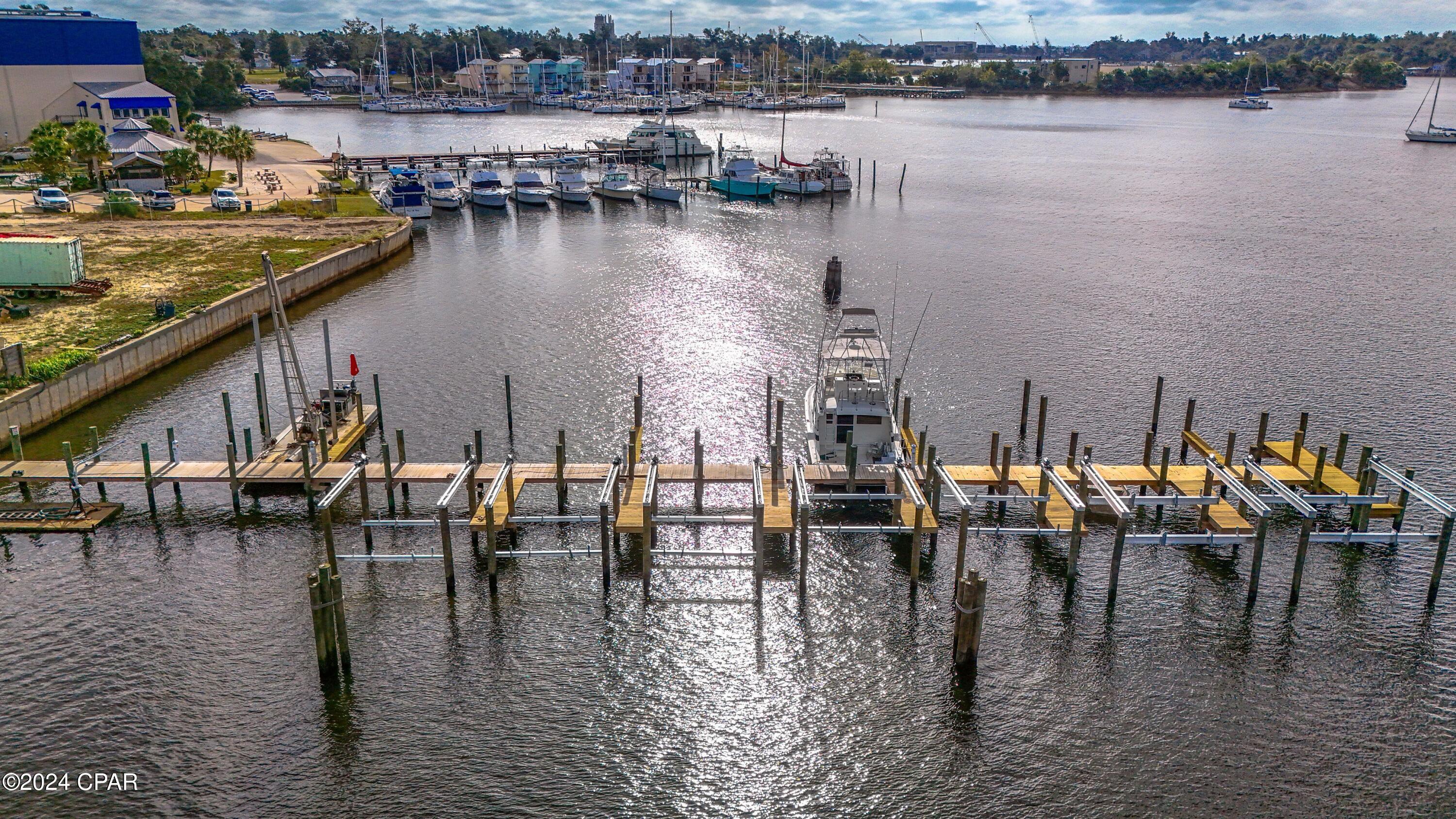 Image 9 For 1524 5th, Business 98 Street