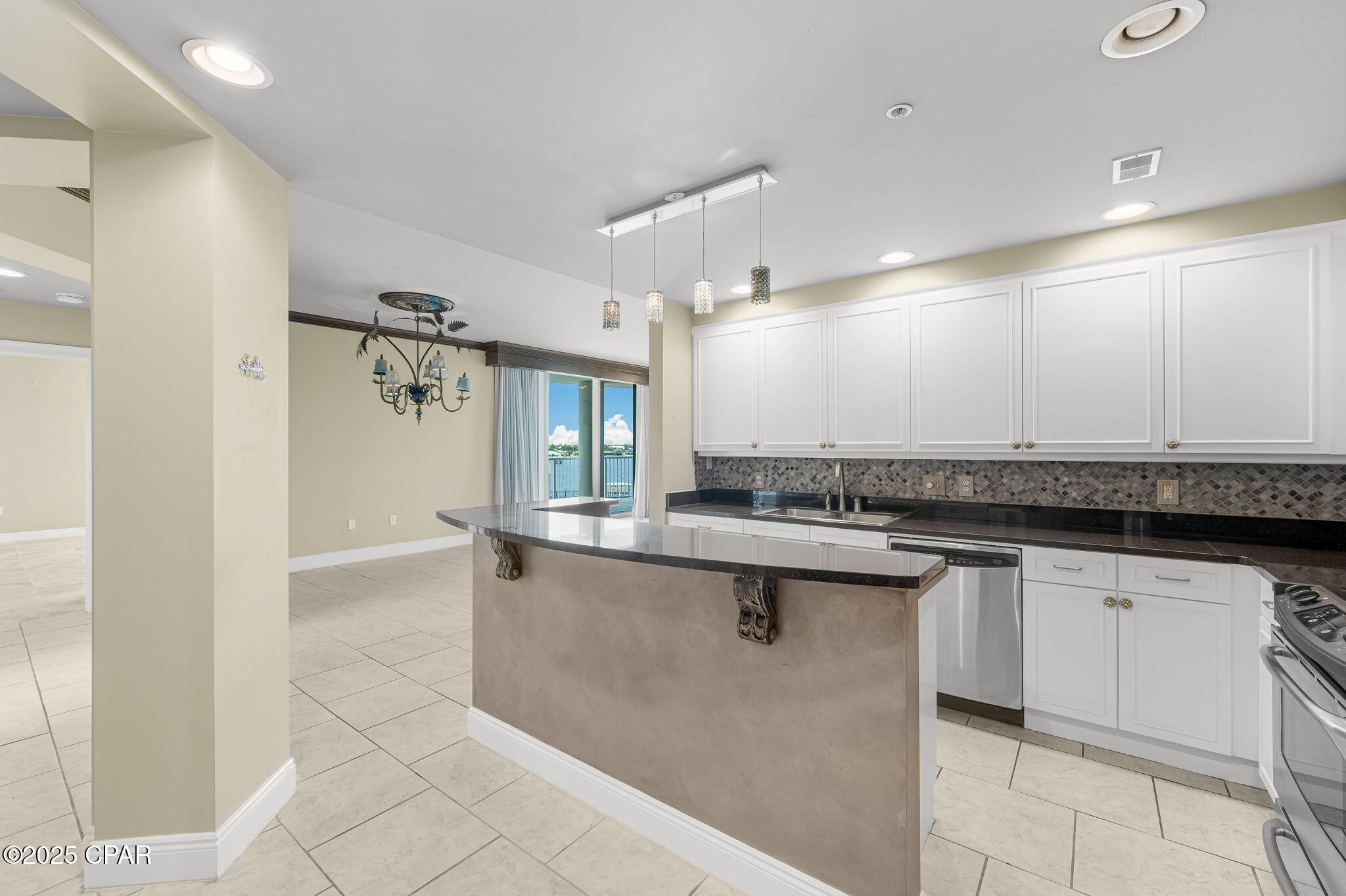 Image 24 For 6422 Hwy 98  501