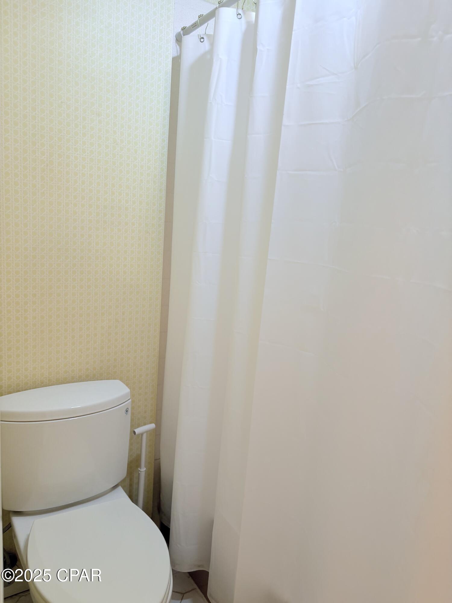 Image 12 For 320 Alexander Drive