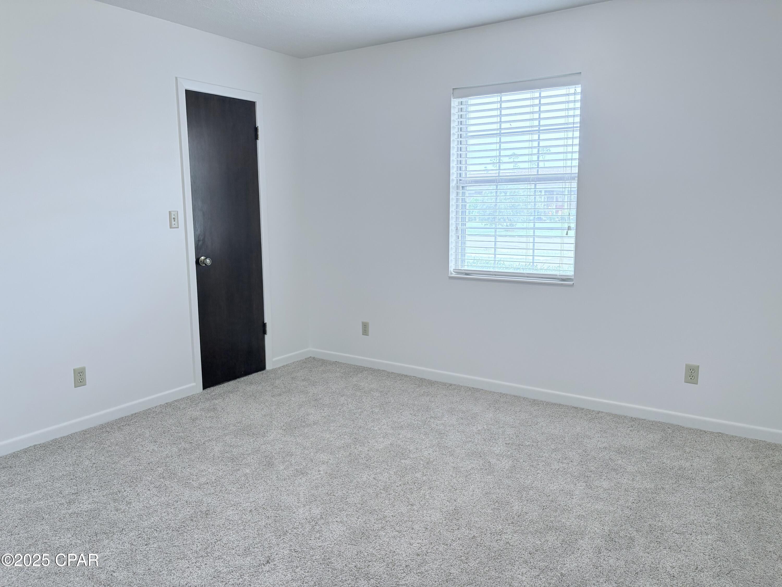 Image 16 For 320 Alexander Drive