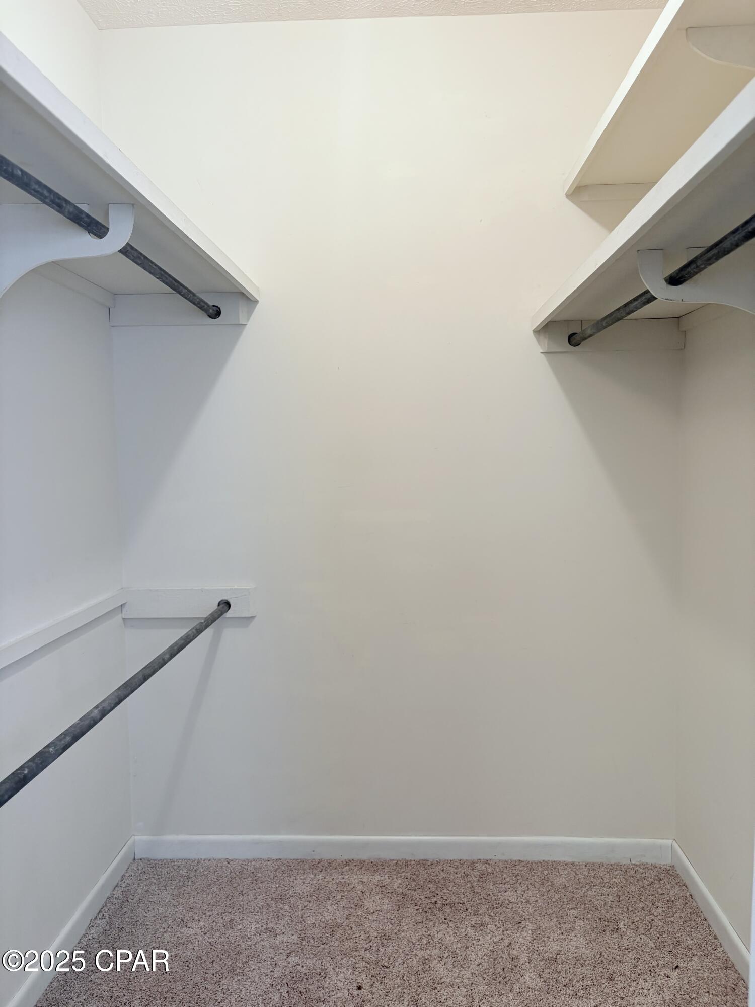 Image 18 For 320 Alexander Drive