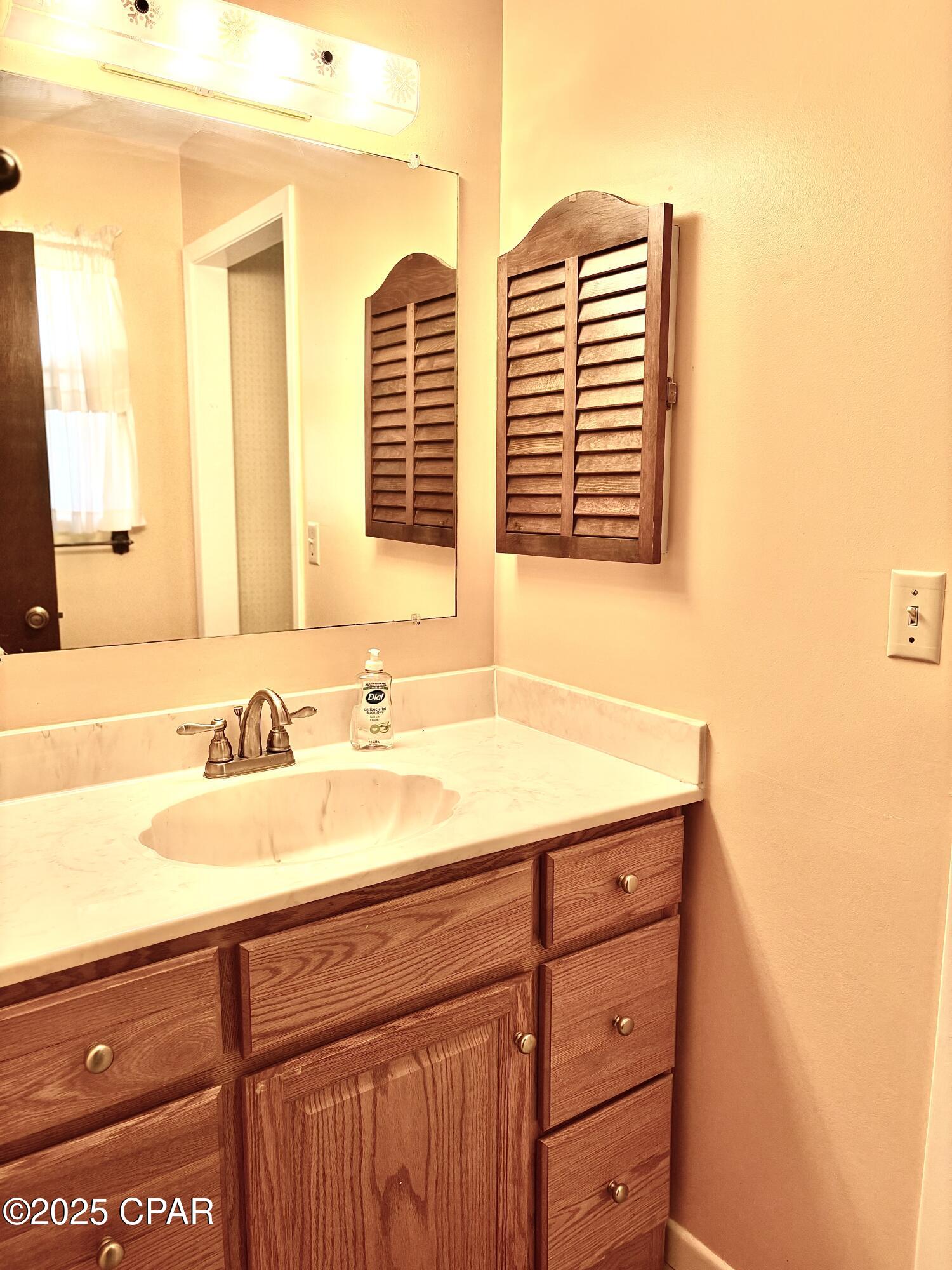 Image 22 For 320 Alexander Drive