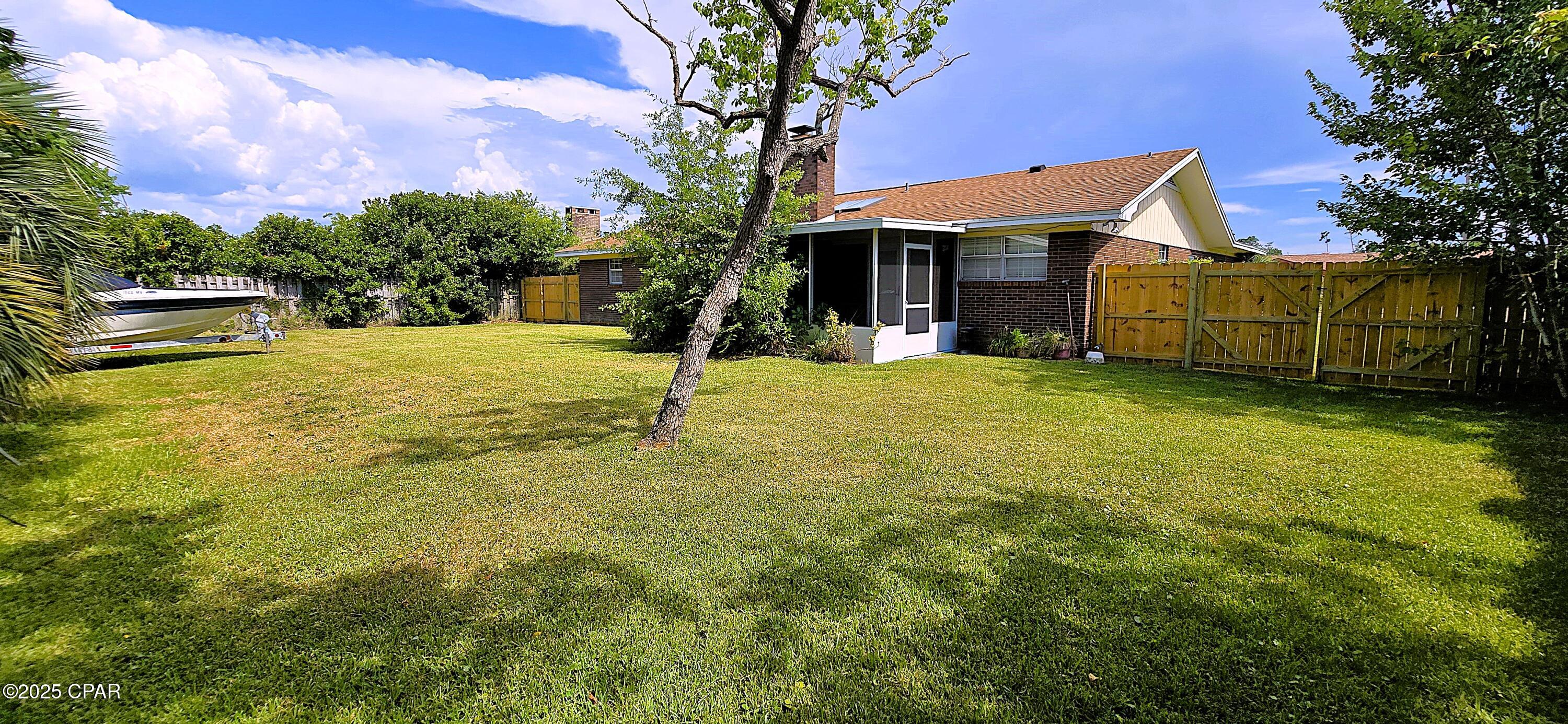 Image 24 For 320 Alexander Drive