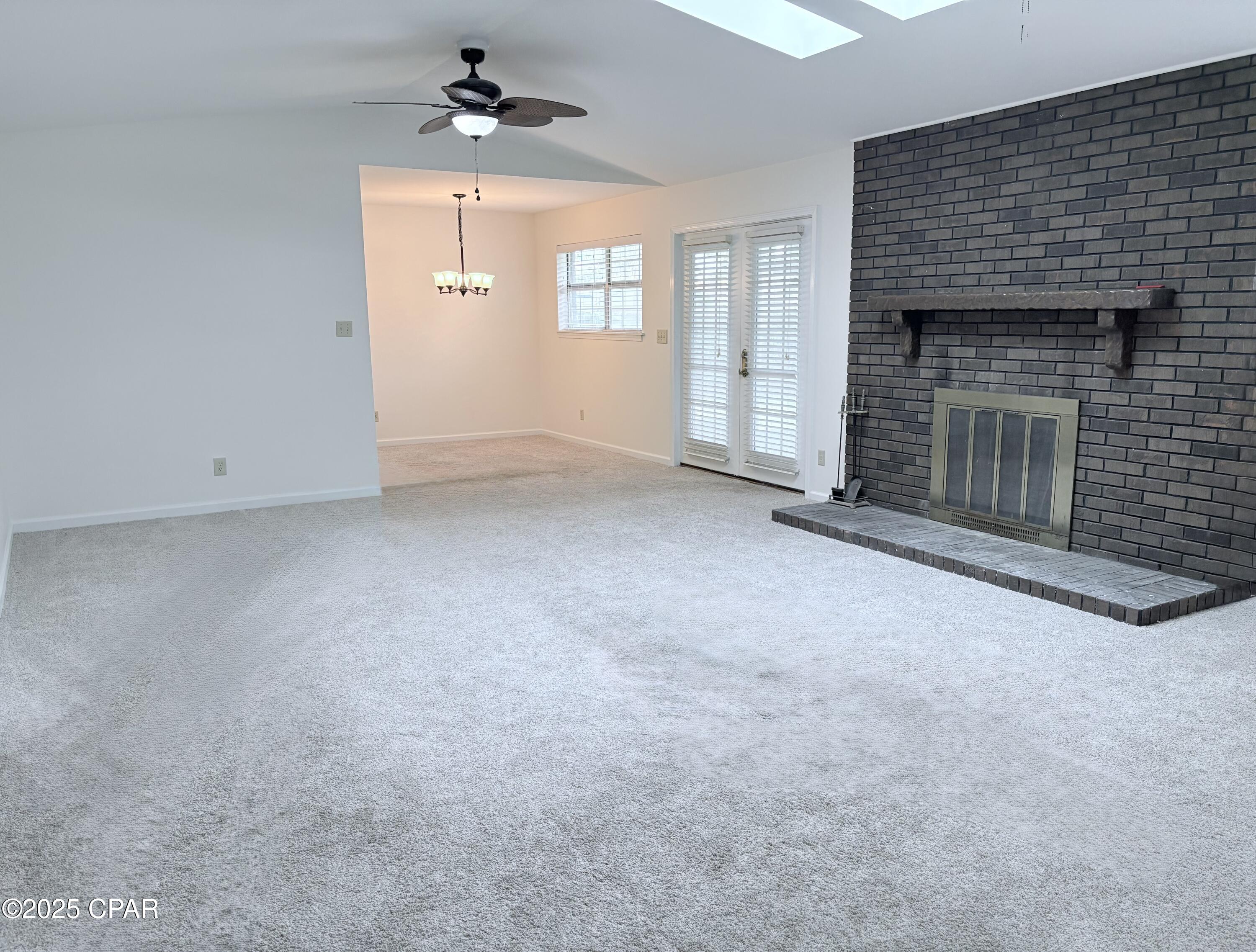 Image 3 For 320 Alexander Drive