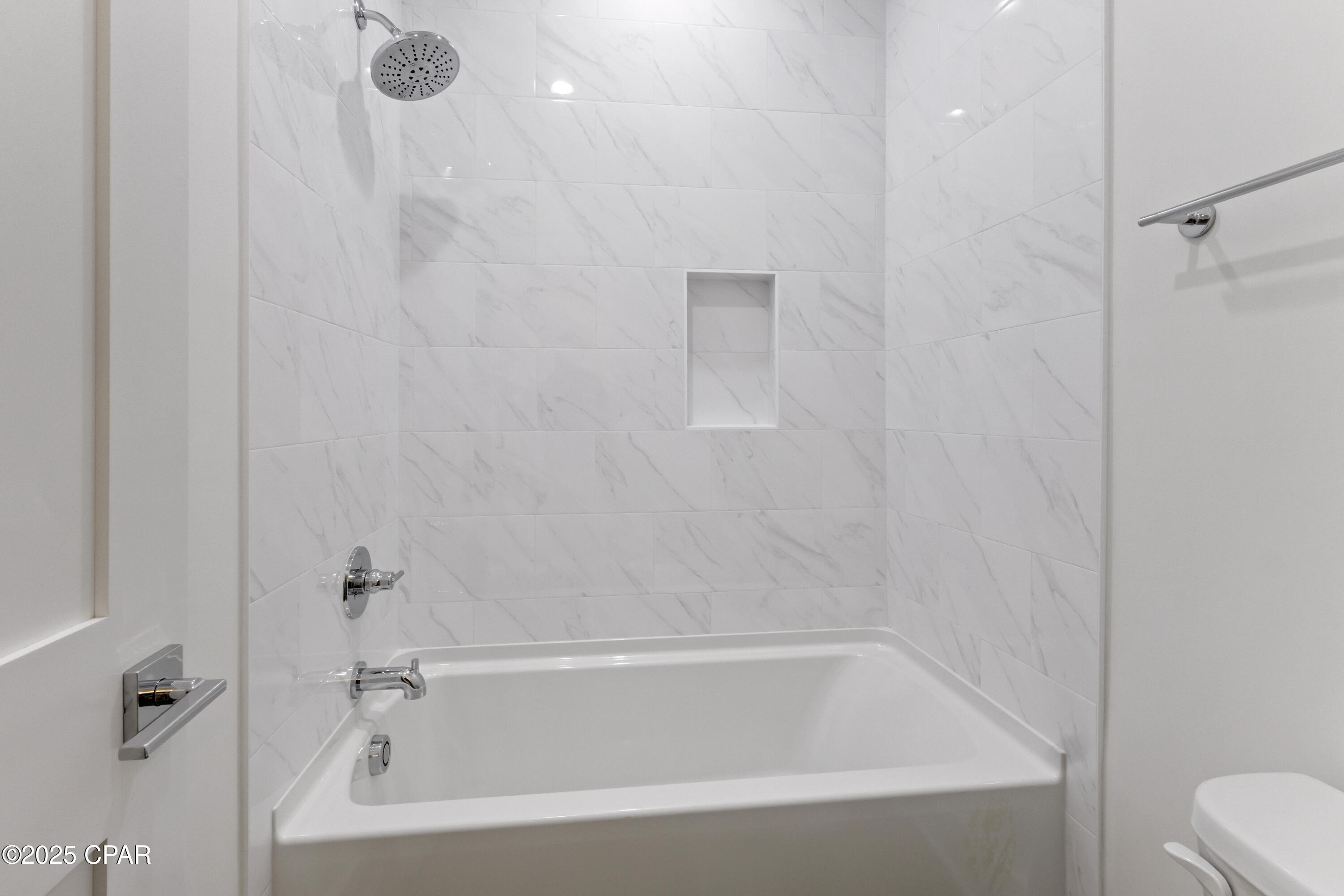 Image 23 For 121 Charleston Court