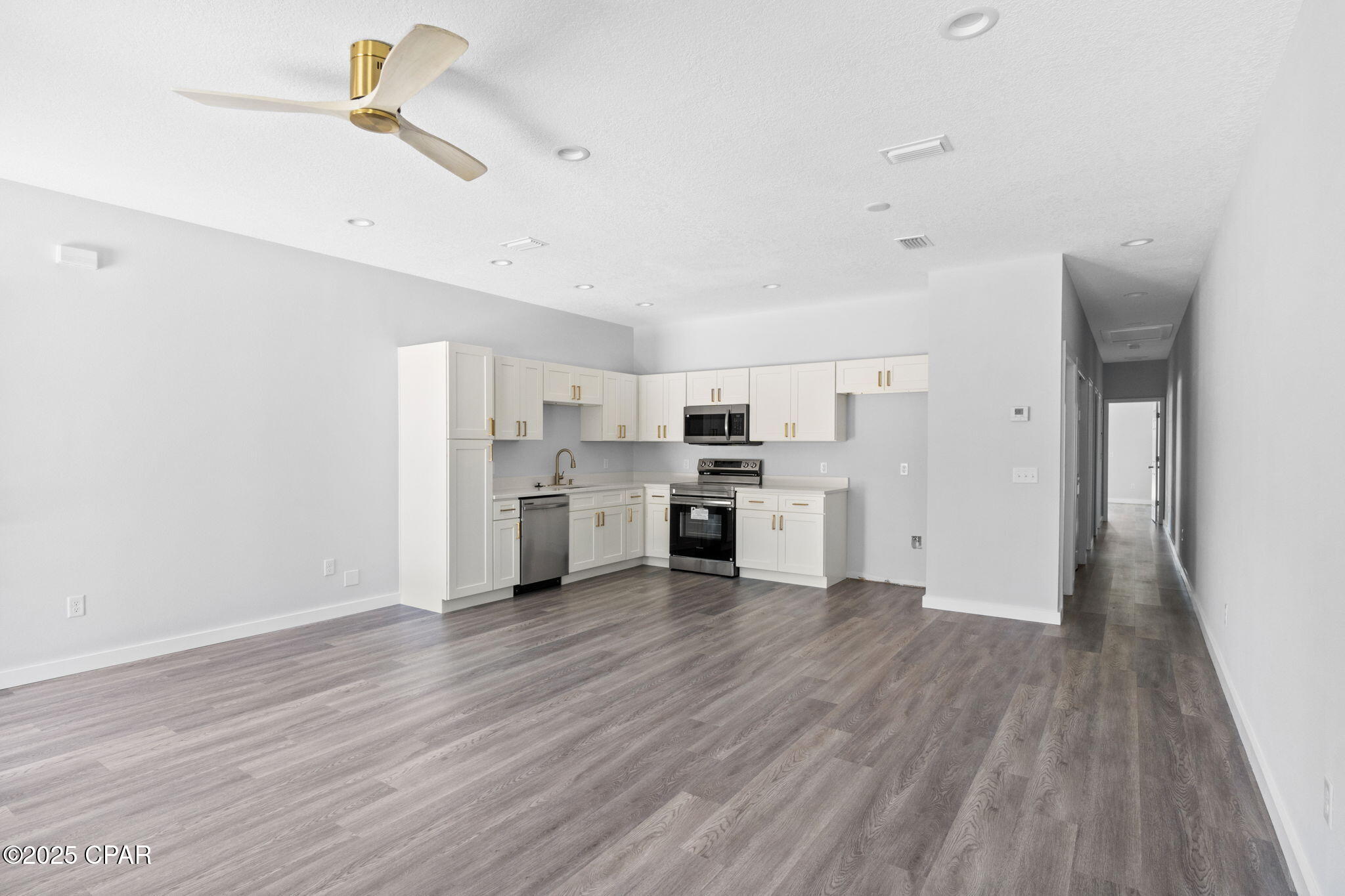 Image 3 For 238 Springfield Avenue