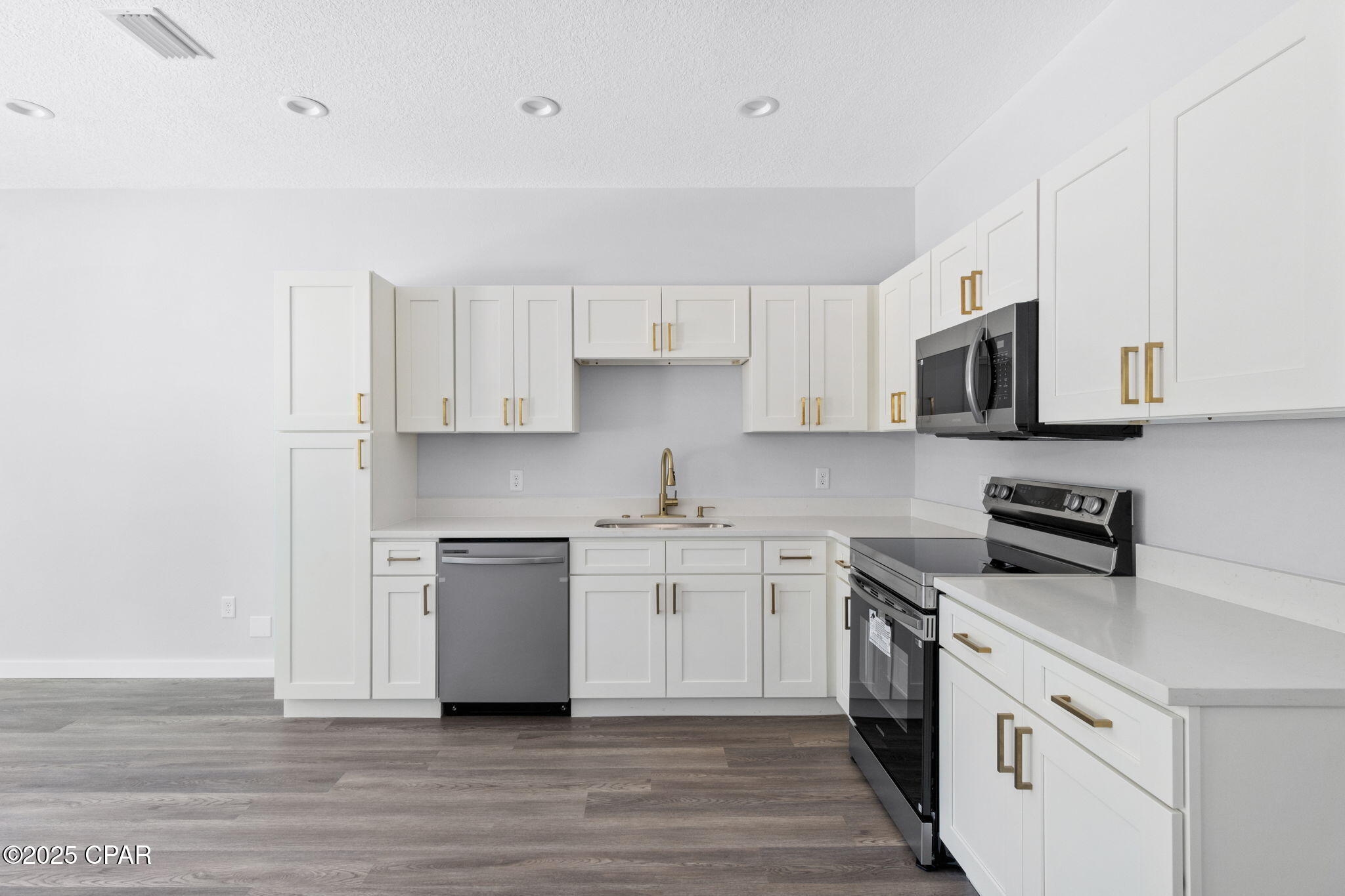 Image 4 For 238 Springfield Avenue